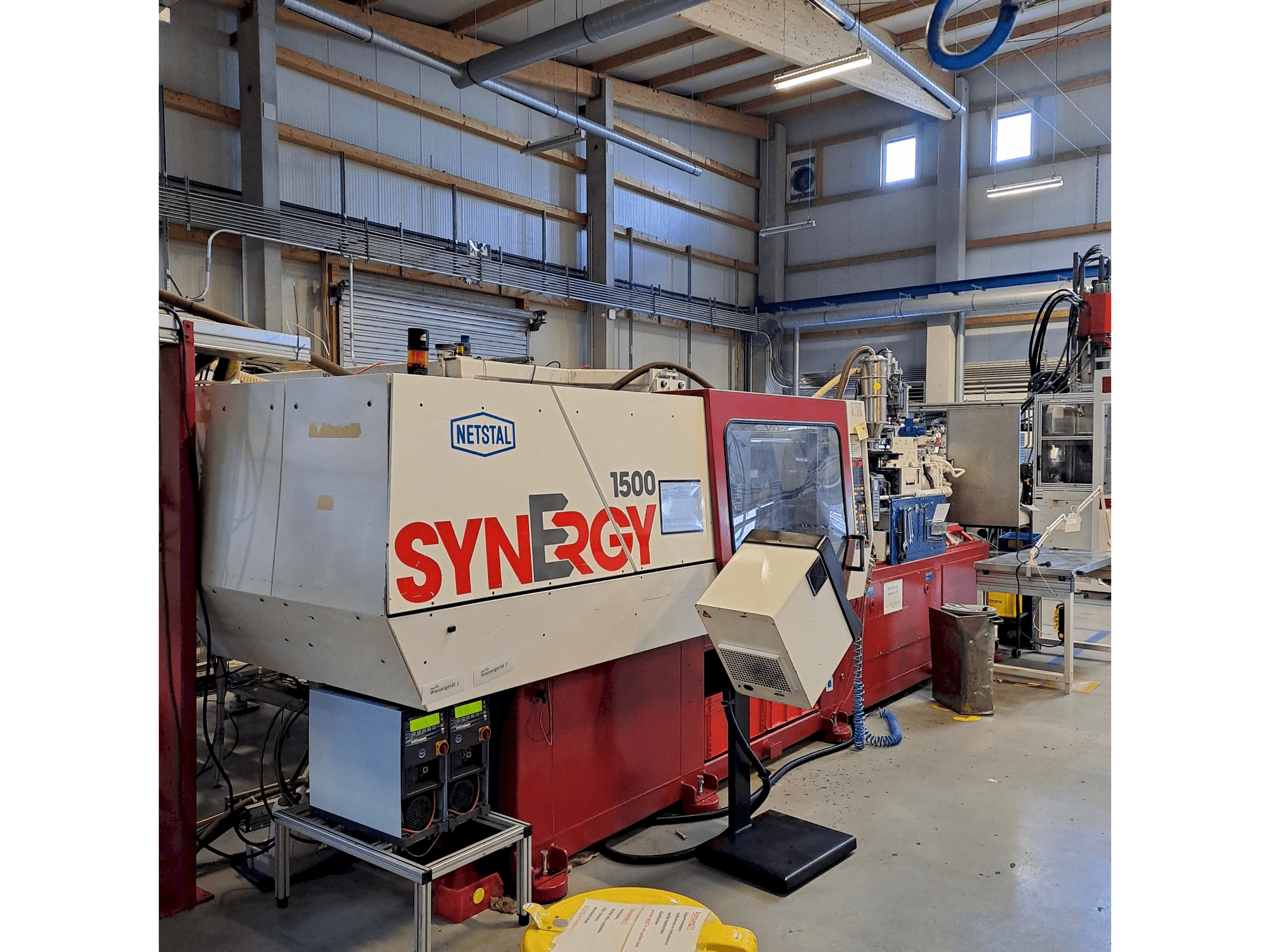 Vista frontale della macchina Netstal S 1500 - 460