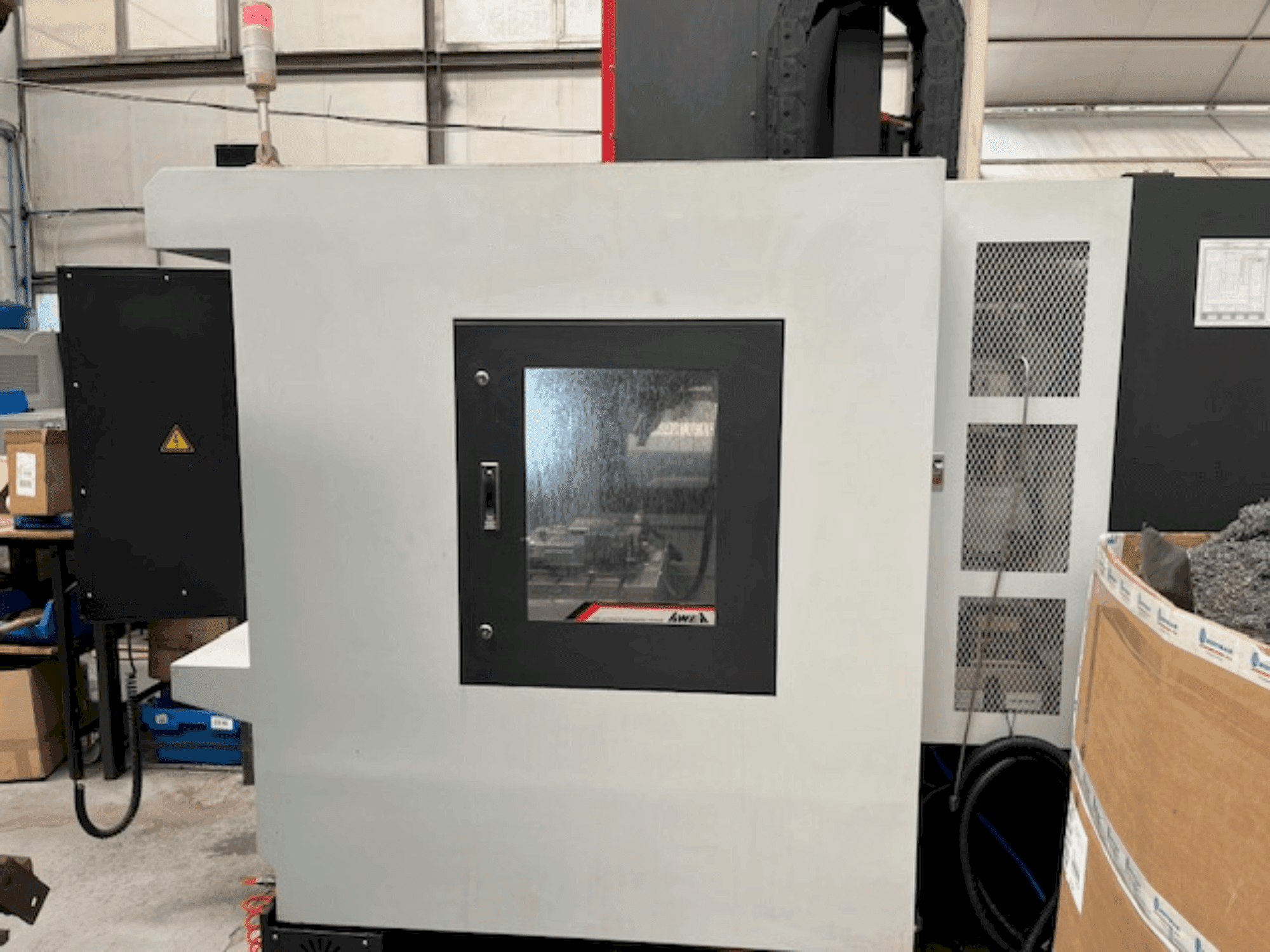 Vista frontale della macchina AWEA AF-650