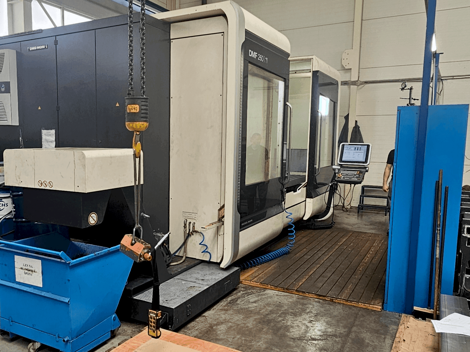 Vista frontale della macchina DMG MORI DMG MORI DMF 260/11 KGT