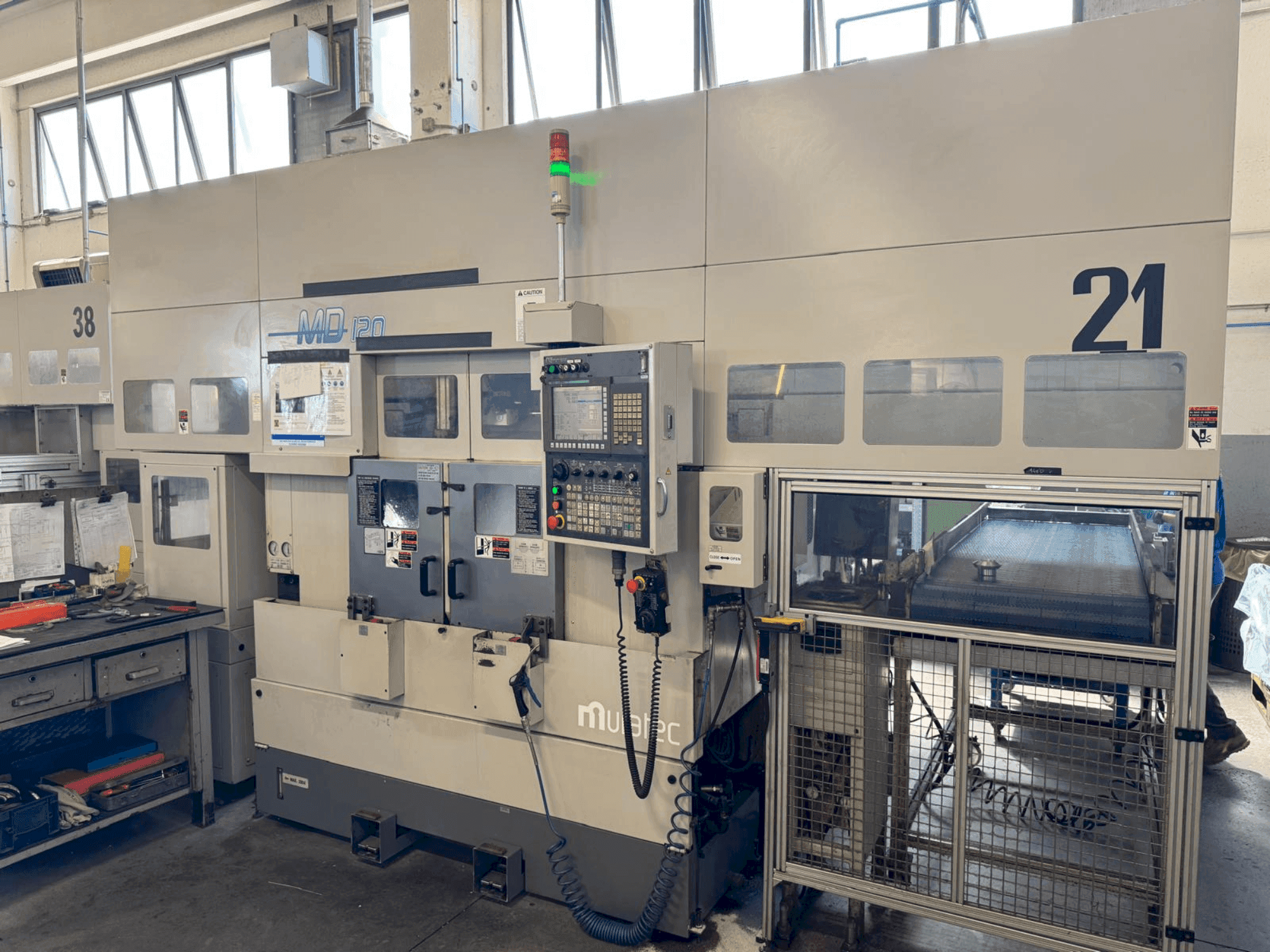 Vista frontale della macchina MURATA Model MURATEC MD 120