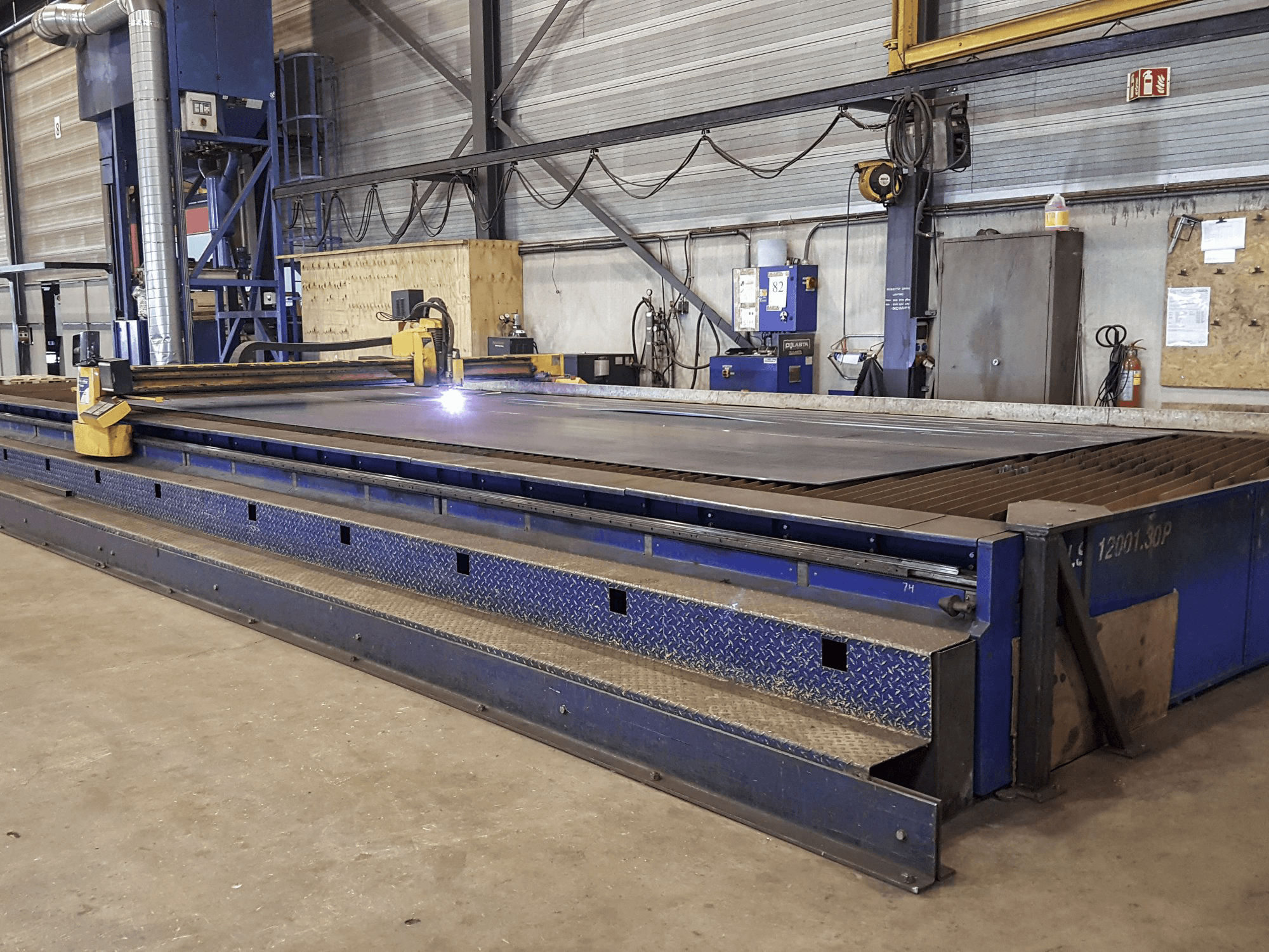 Vista lato destro 1 della macchina MicroStep PLS 12001.30 P