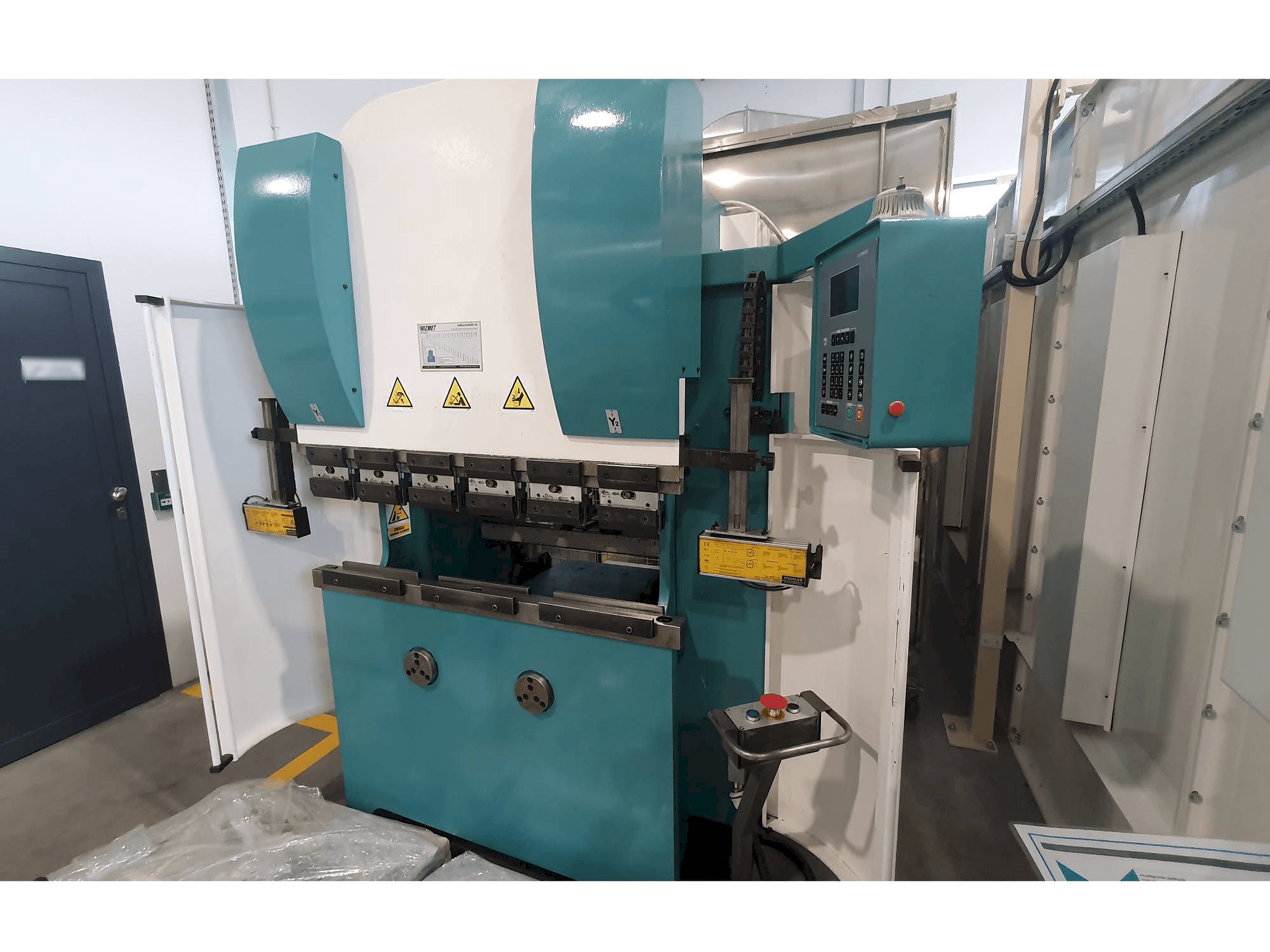 Vista frontale della macchina Vimercati PHSY 30X1250