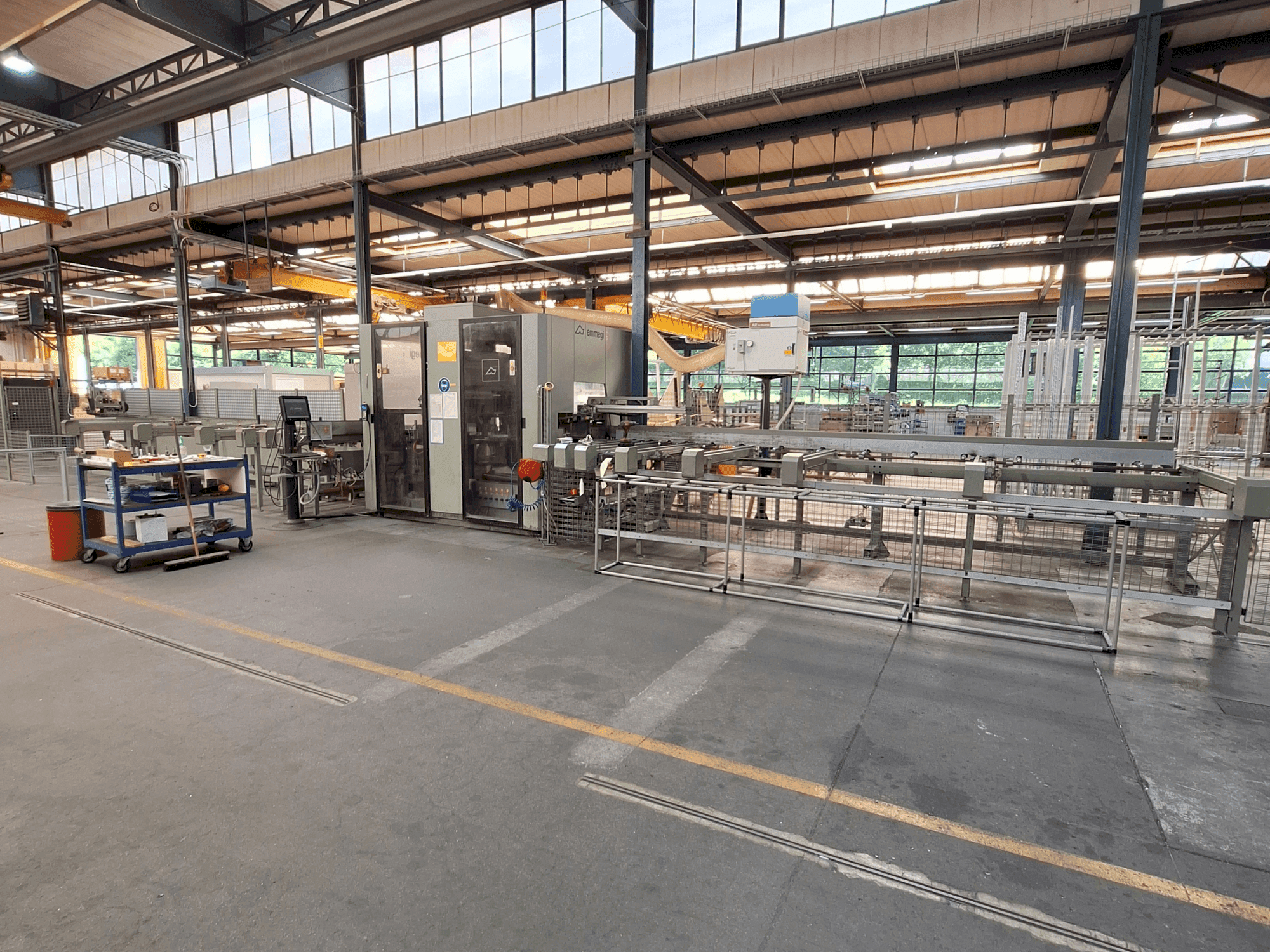 Vista frontale della macchina Emmegi Quadra L1