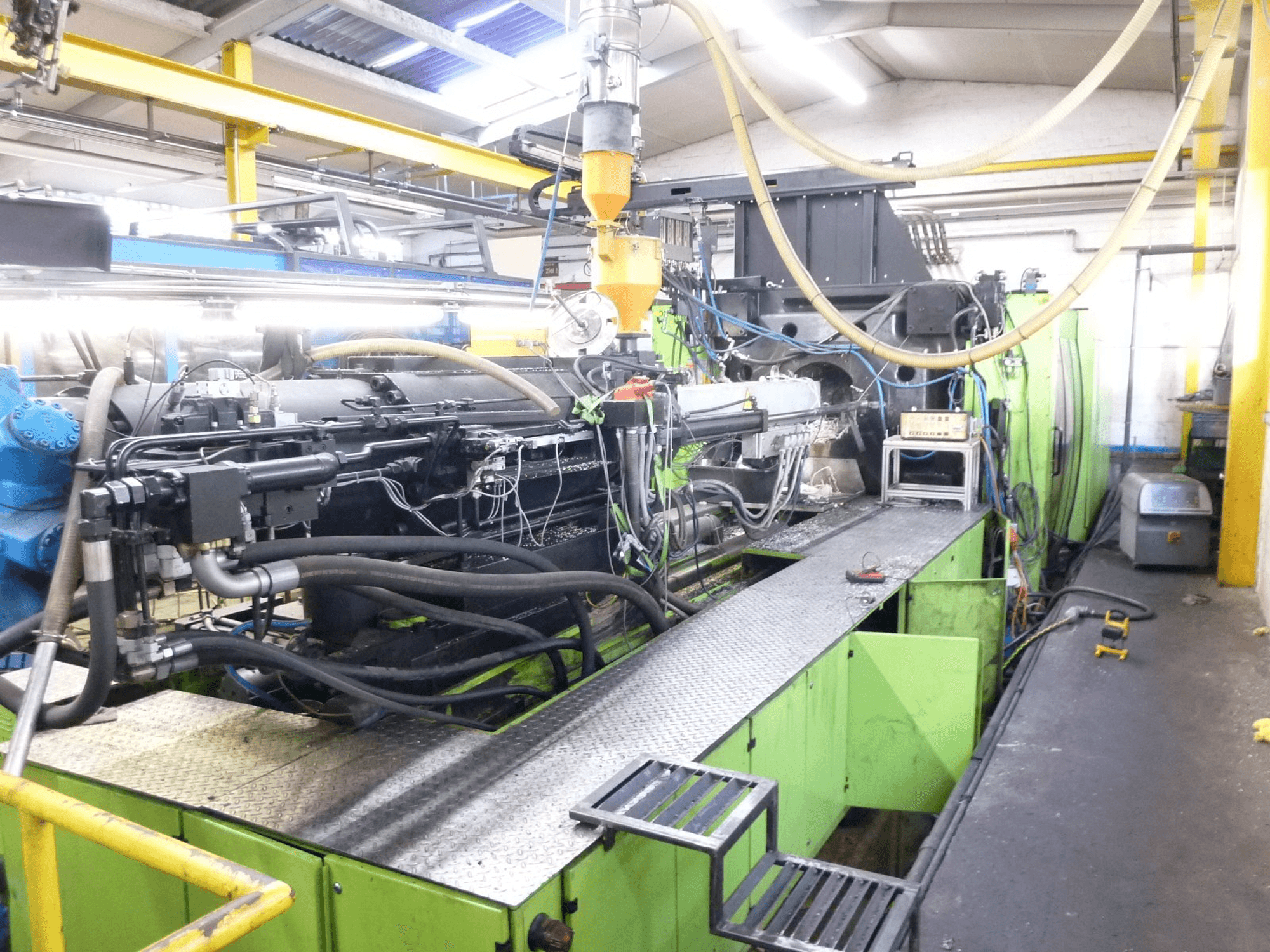 Vista laterale sinistra della macchina ENGEL ES 10000/1300 DK