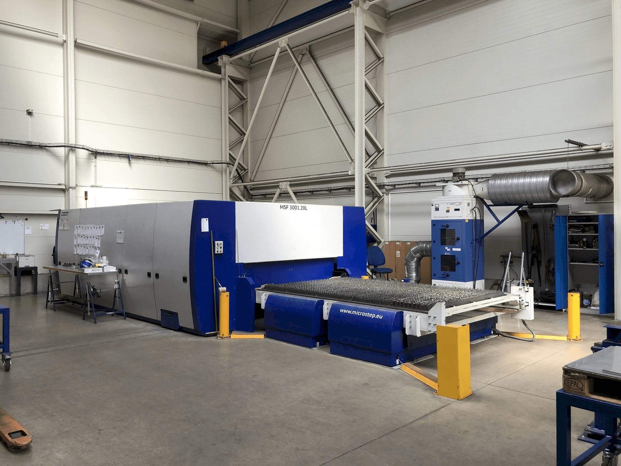 Vista laterale sinistra della macchina MicroStep MSF 3001.20L