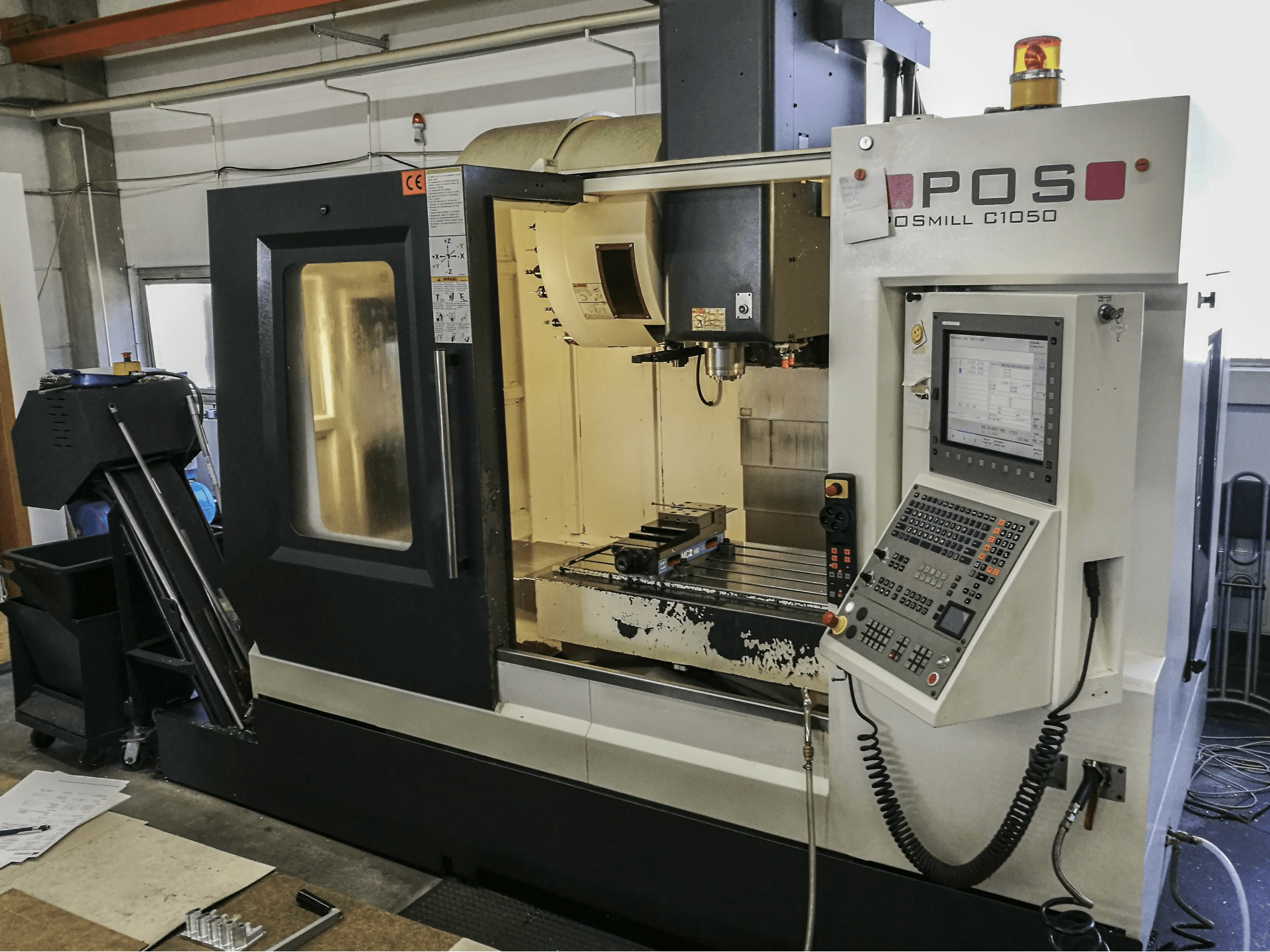 Vista lato destro della macchina POS POSmill C1050