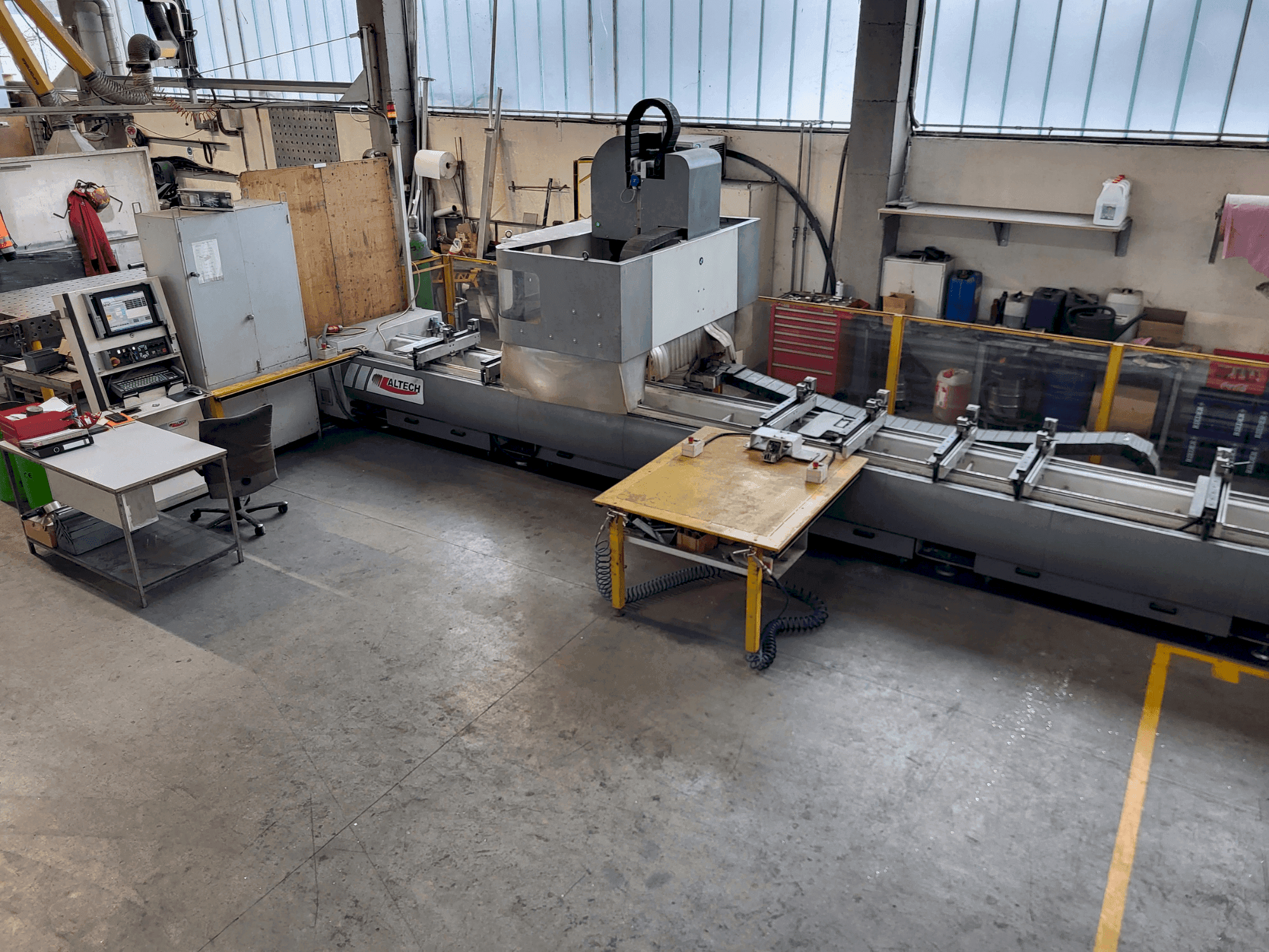 Vista frontale della macchina ALTECH Tango