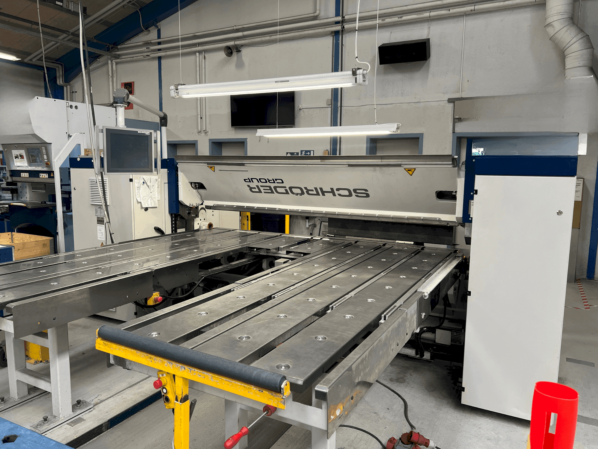 Vista frontale della macchina SCHRODER-FASTI PowerBend Professional 2500/4,0 UD