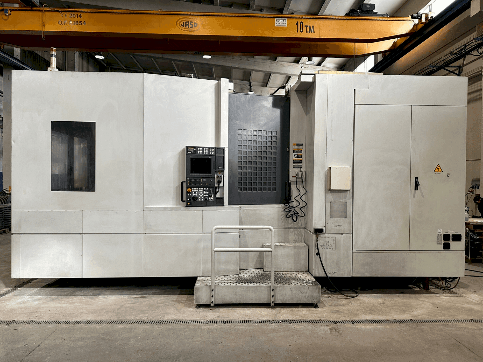 Vista frontale della macchina MORI SEIKI NH8000DCG