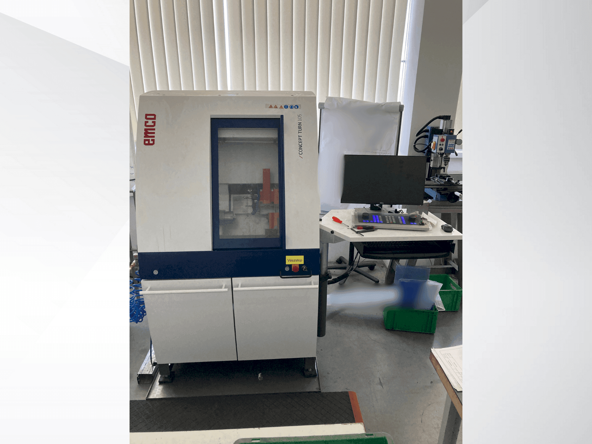 Vista frontale della macchina EMCO Concept Turn 105