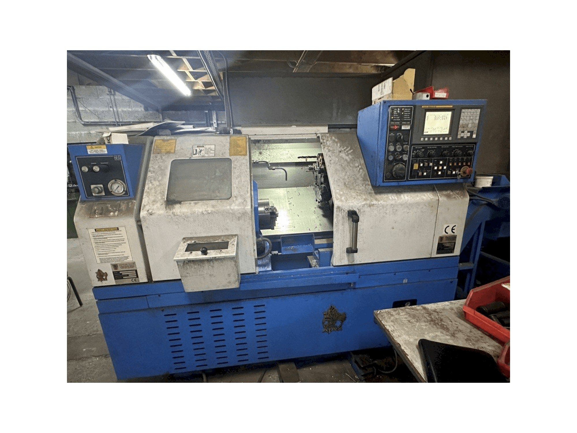 Vista frontale della macchina AJAX AJSB 200-63