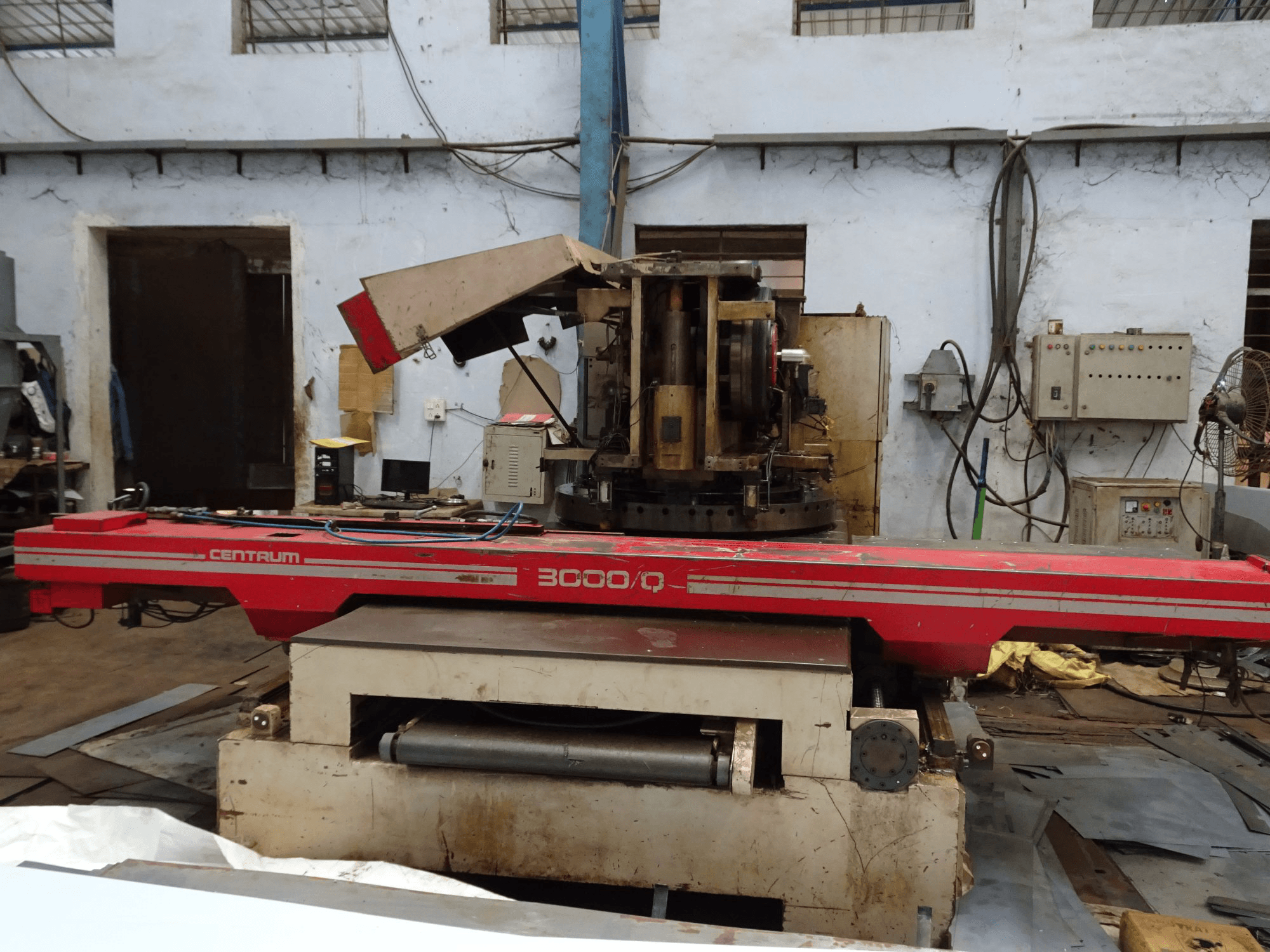 Vista frontale della macchina Murata Wiedemann C-3000