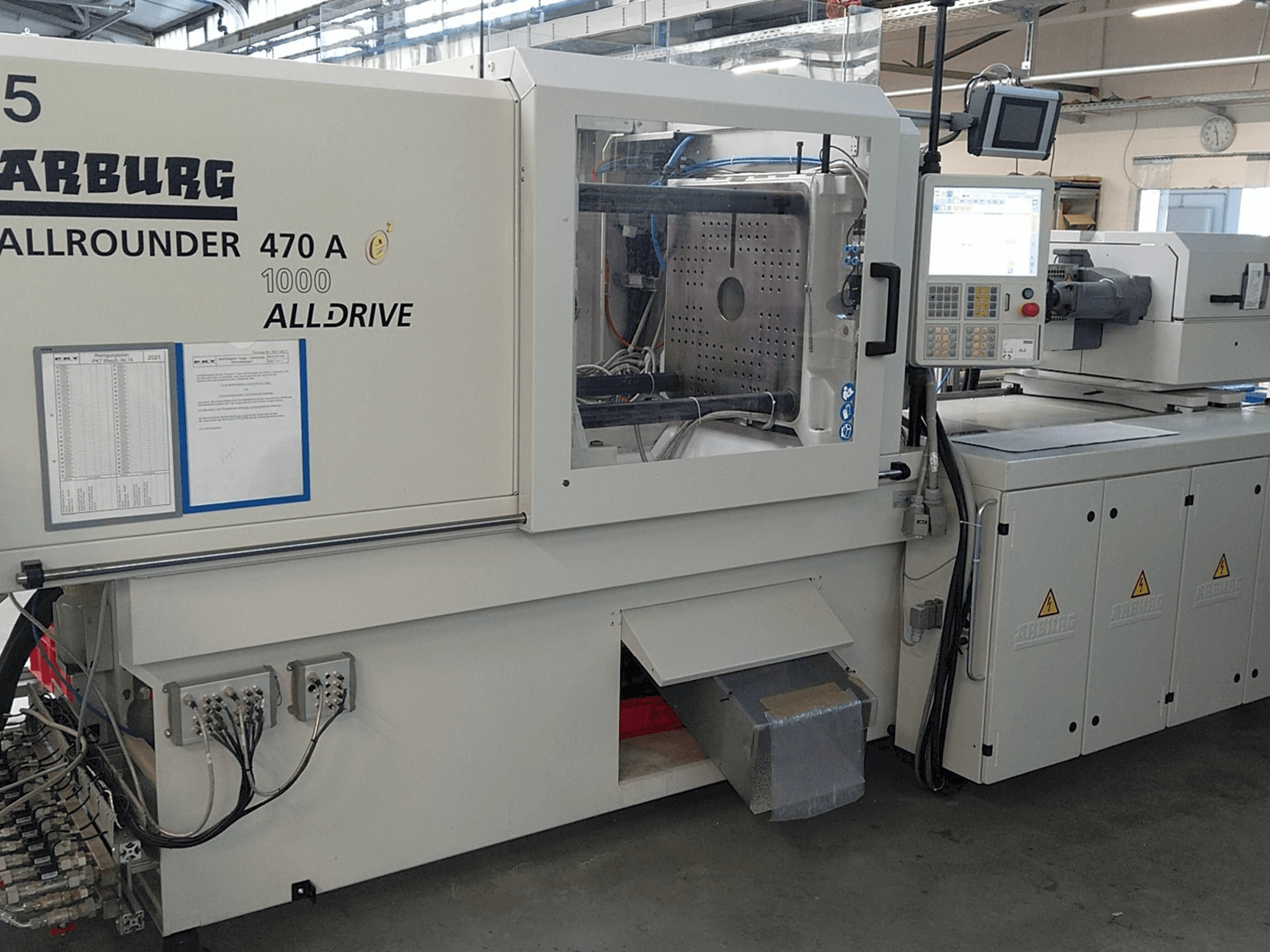 Vista frontale della macchina Arburg Allrounder 470 A 1000-400