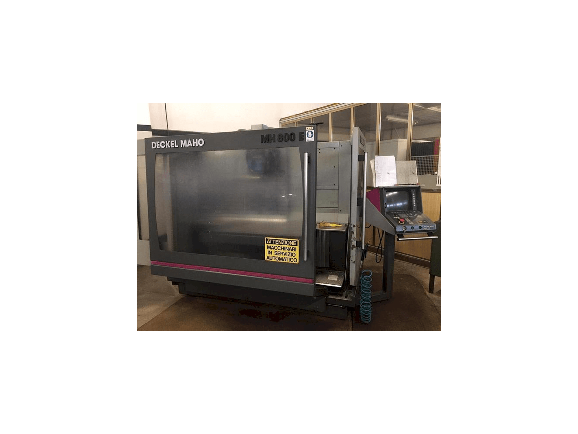 Vista frontale della macchina DECKEL MAHO MH800E