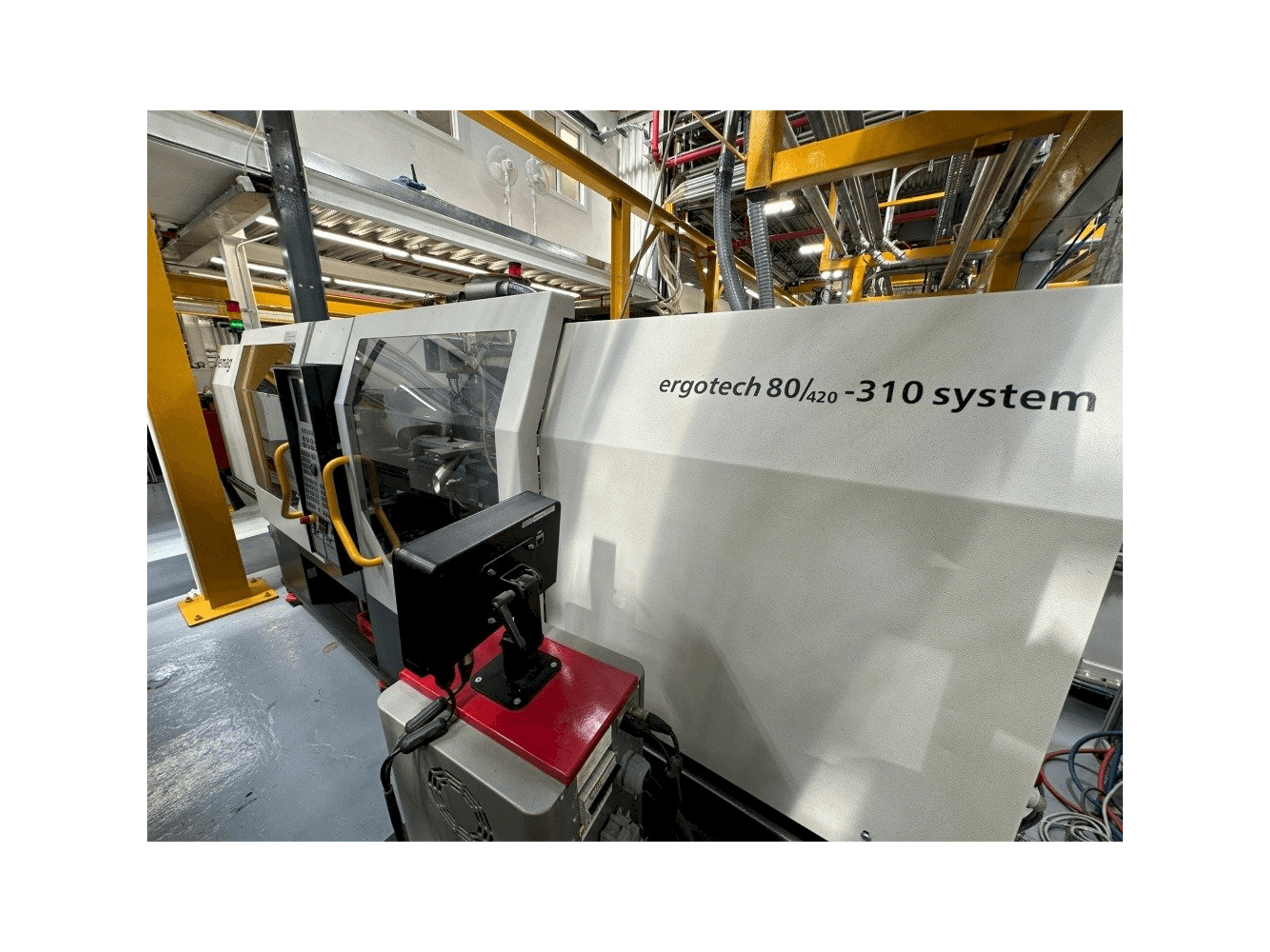 Vista frontale della macchina DEMAG Ergotech 80/420-310 System