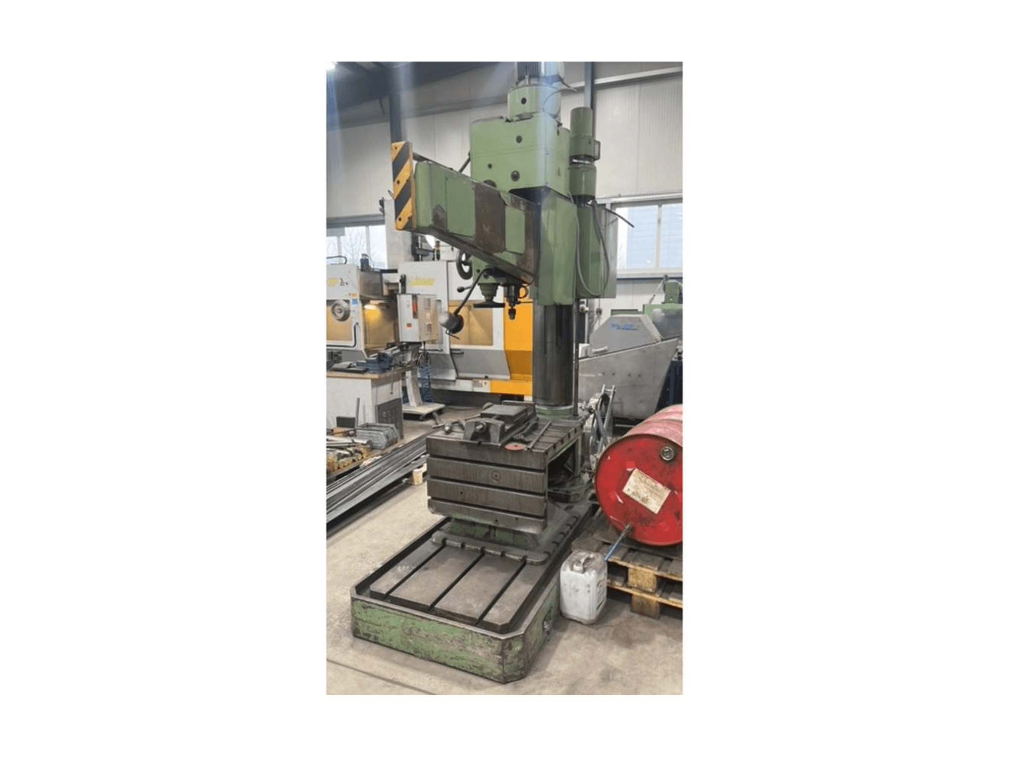 Vista frontale della macchina STAUDER 710 × 710 mm