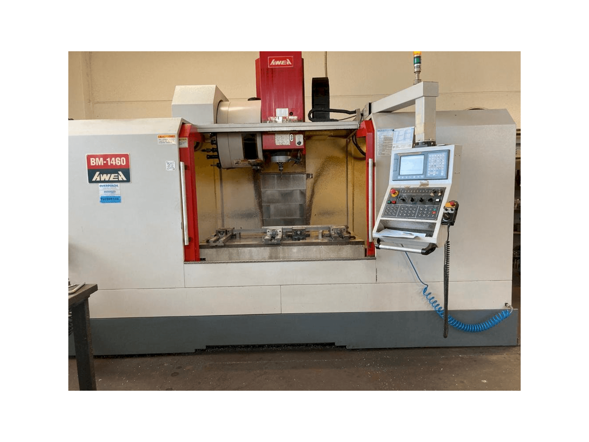 Vista frontale della macchina AWEA BM1400