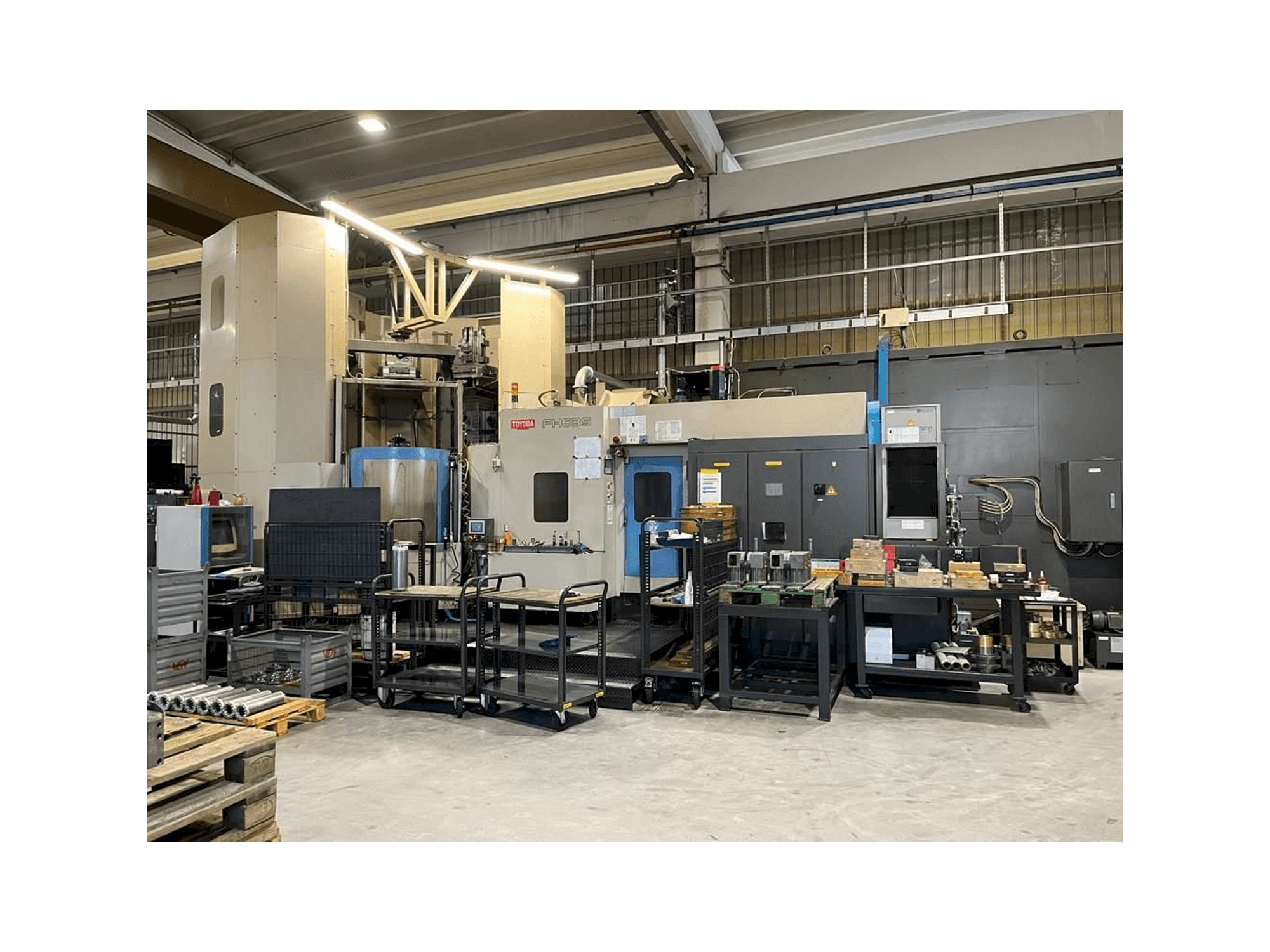 Vista frontale della macchina TOYODA FH63S