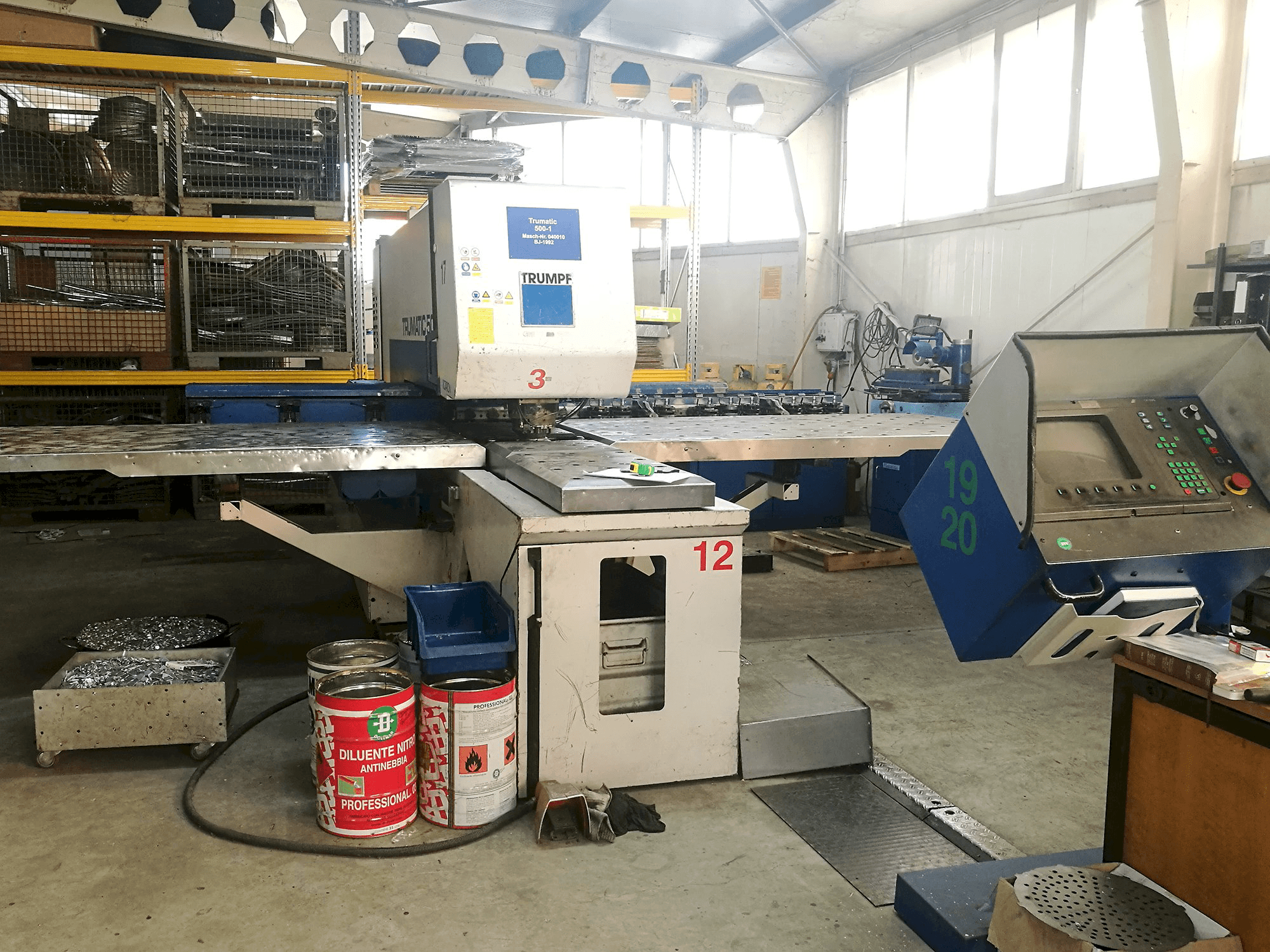 Vista frontale della macchina Trumpf Trumatic 500