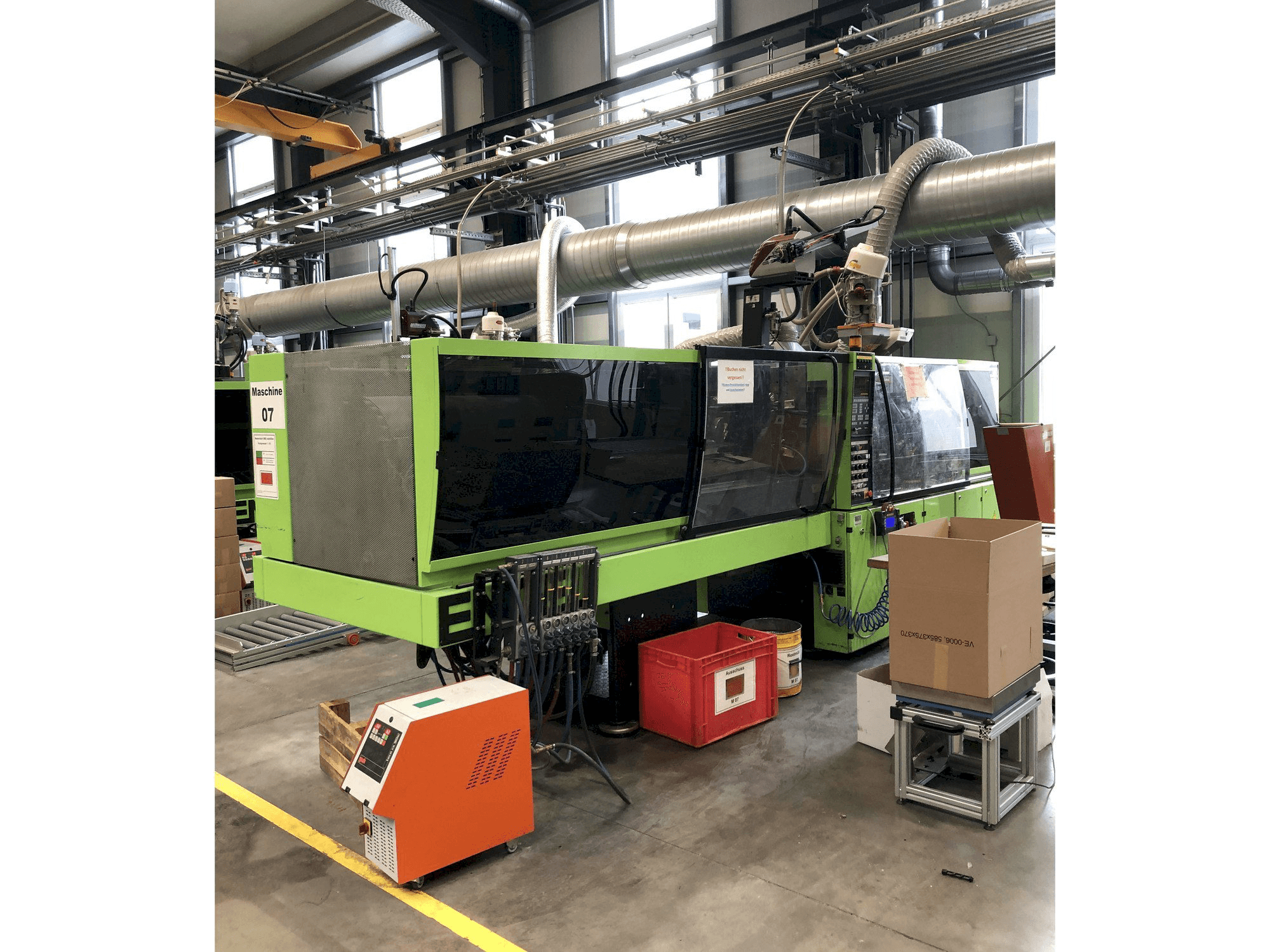 Vista frontale della macchina Engel ES 1050 / 150 HL