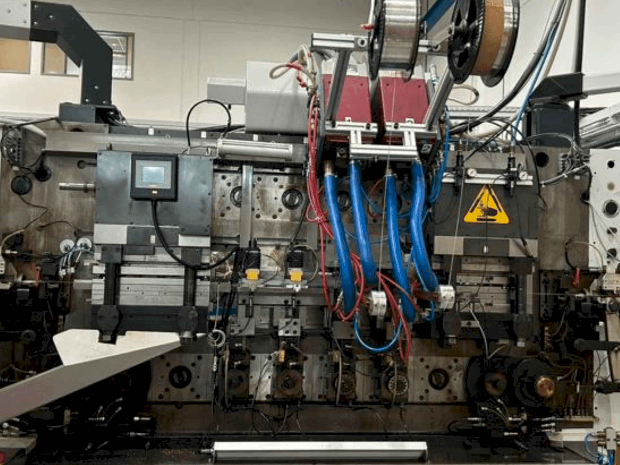 Vista frontale della macchina Bihler BZ 2/8