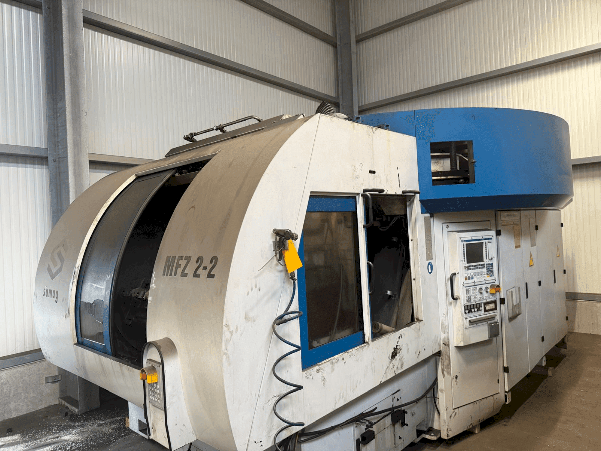 Vista frontale della macchina SAMAG MFZ 2-2 (2006)