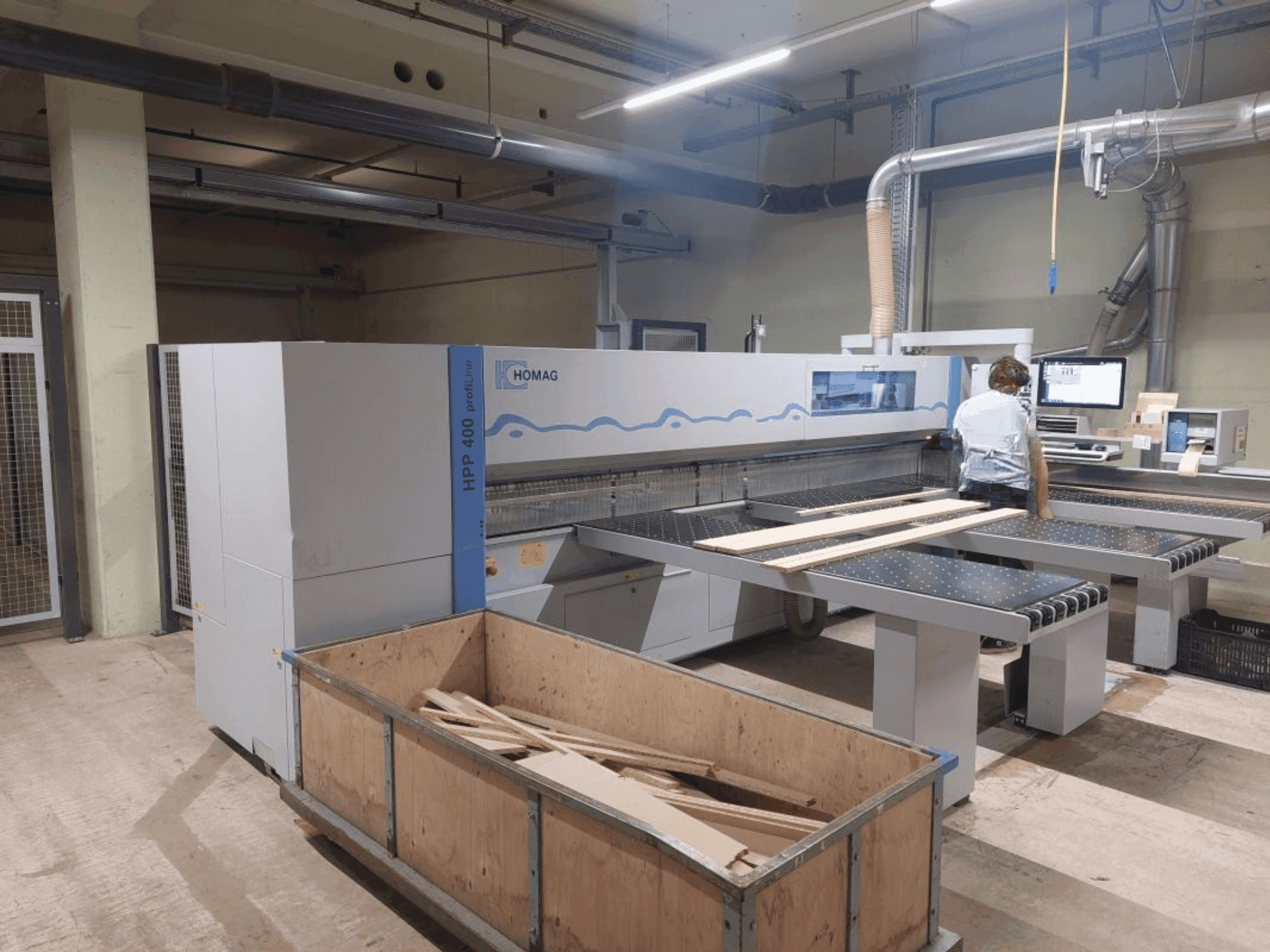 Vista frontale della macchina HOMAG HPP 400 profiLine