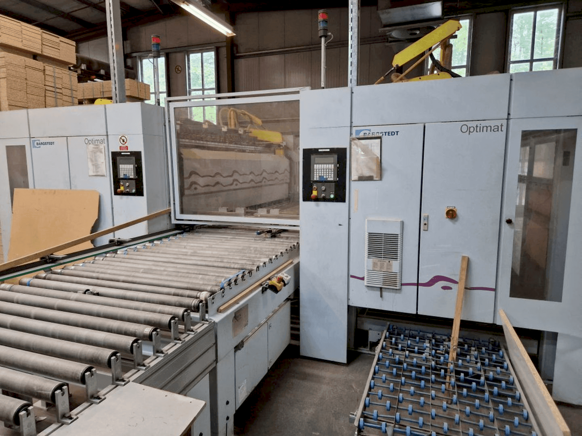 Vista frontale della macchina BÜRKLE FFAII 1300