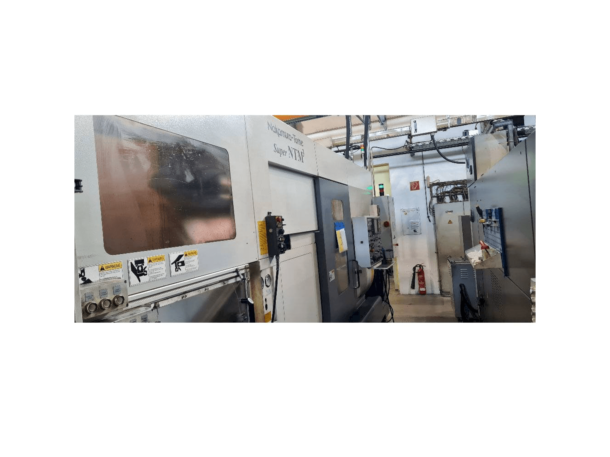 Vista frontale della macchina NAKAMURA Super NTM³