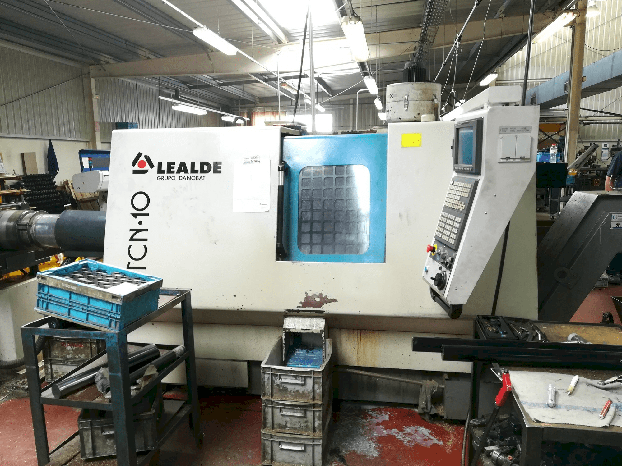 Vista frontale della macchina Lealde TCN 10