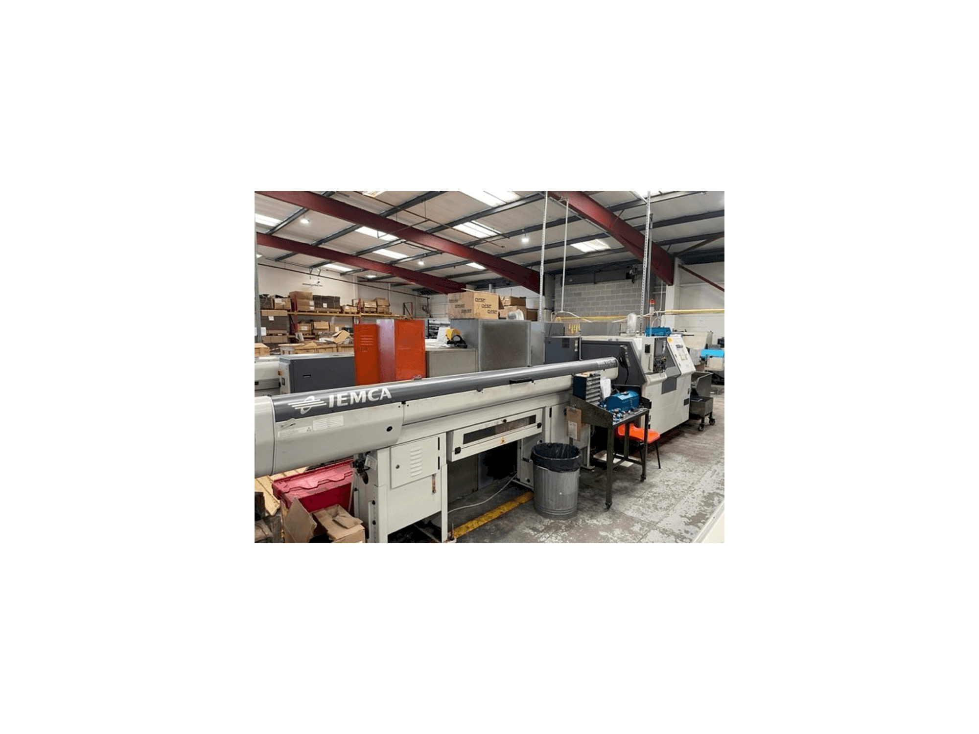 Vista frontale della macchina Miyano BNA-42MSY2