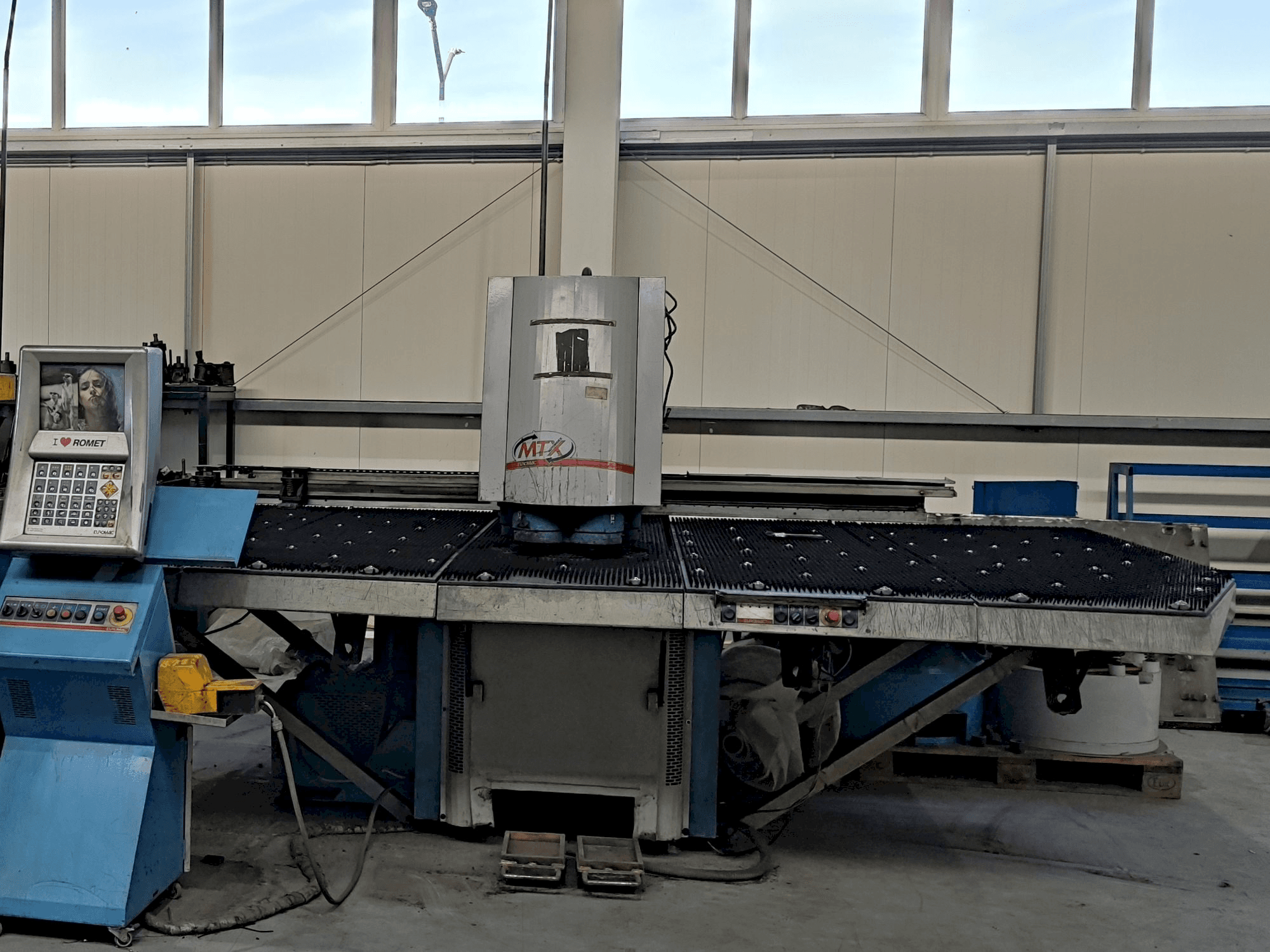 Vista frontale della macchina Euromac MTX INDEX