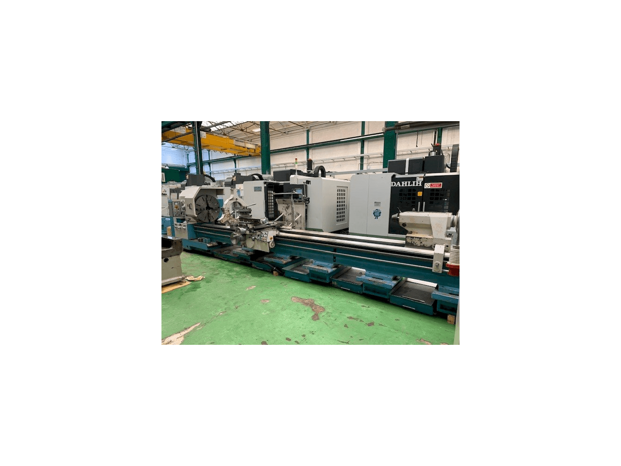 Vista frontale della macchina Poreba TPK 80x5000