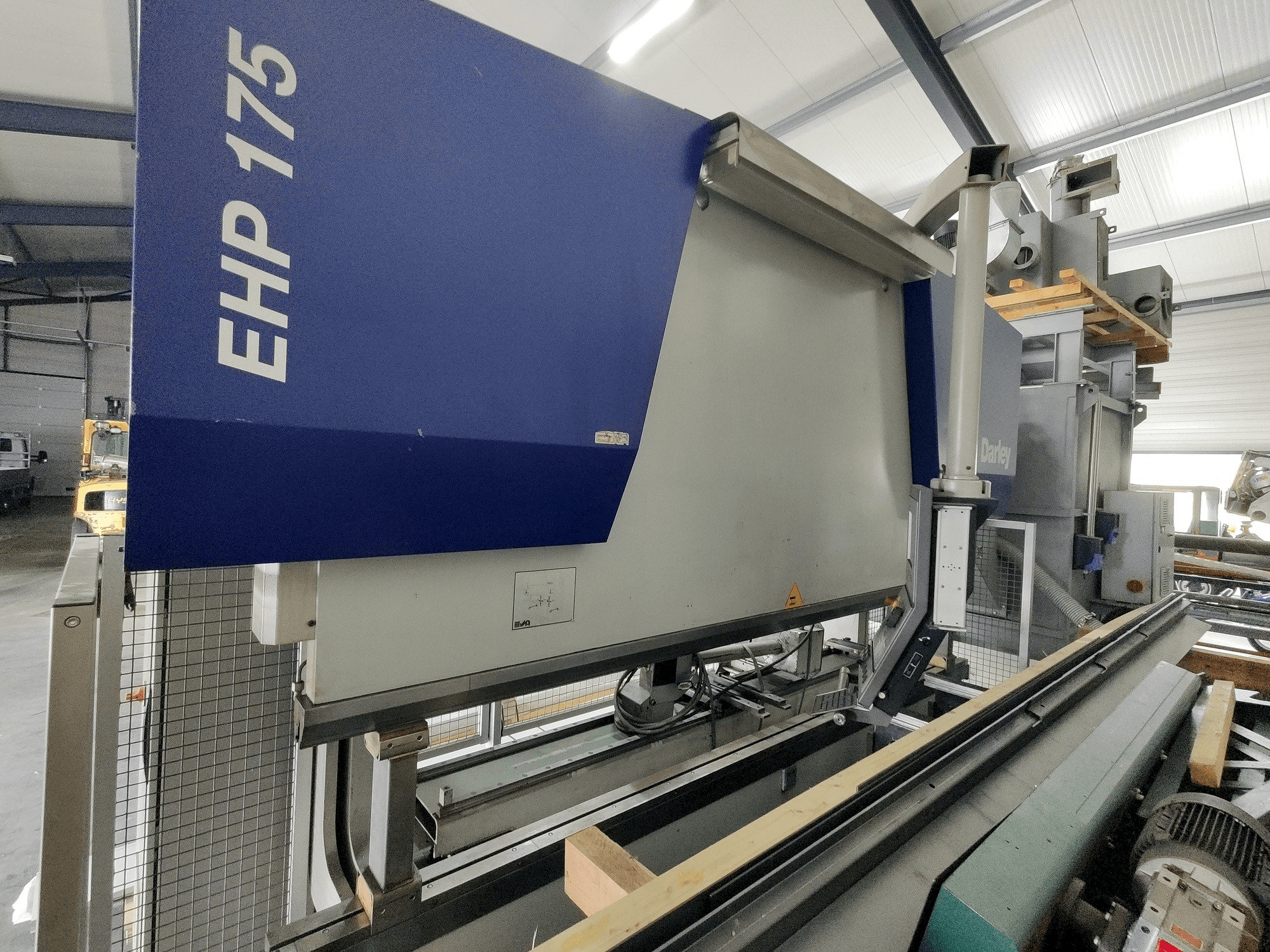 Vista lato sinistro della macchina Darley EHP 175.31/25