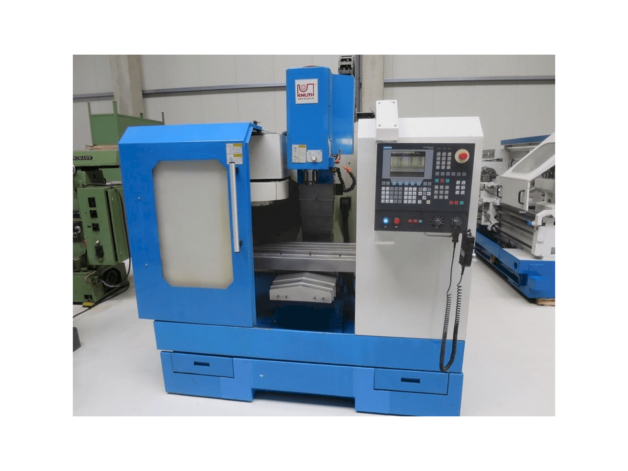 Vista frontale della macchina KNUTH EcoMill 350