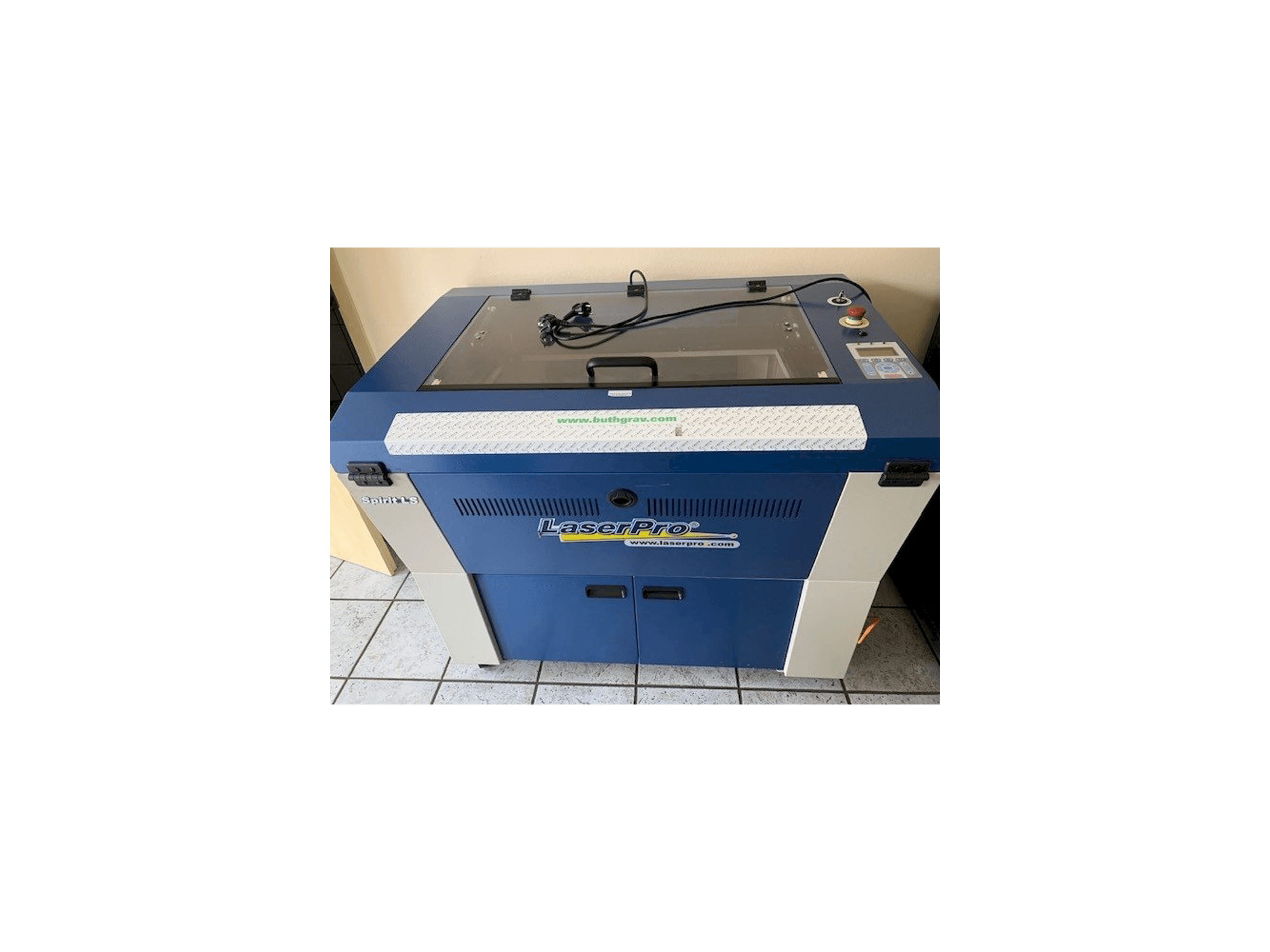 Vista frontale della macchina BUTH Spirit LS