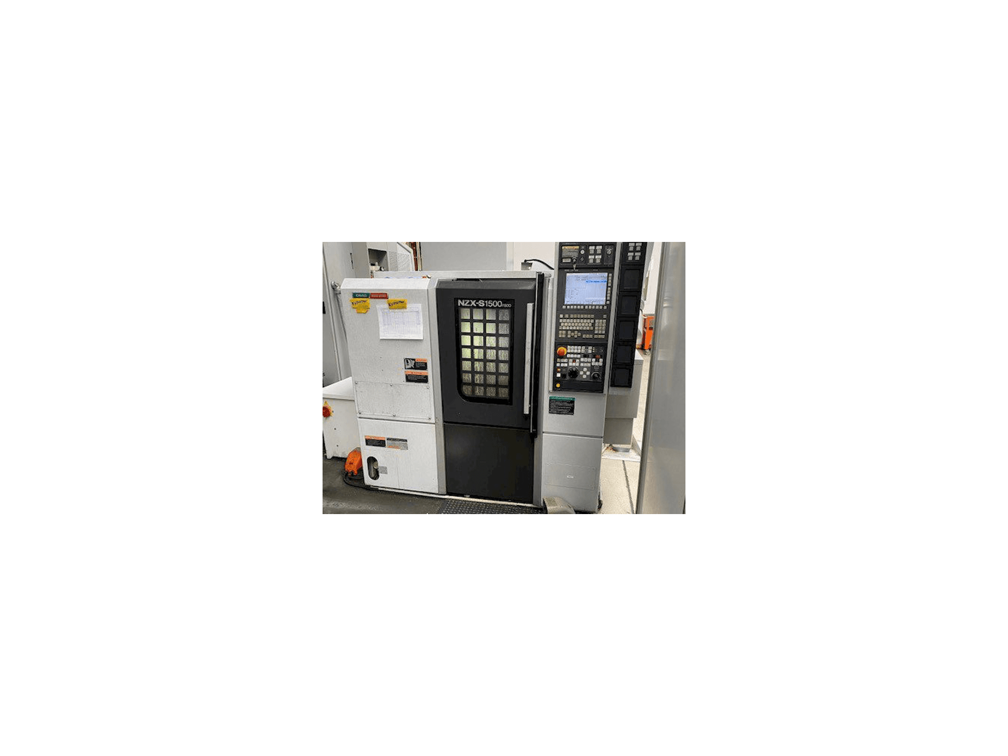 Vista frontale della macchina DMG Mori Seiki NZX-S1500/500