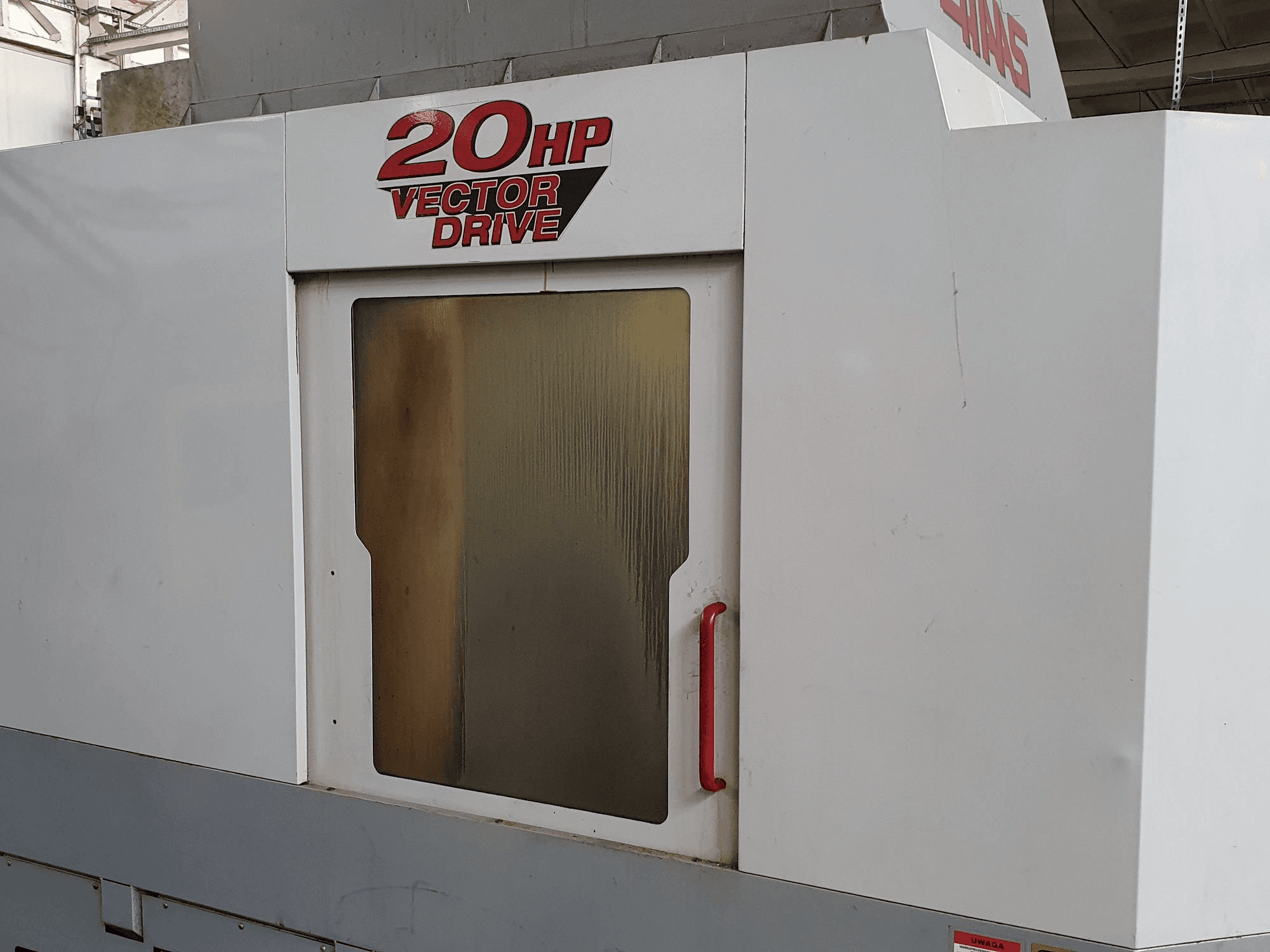 Vista frontale della macchina HAAS HS-1RP HE