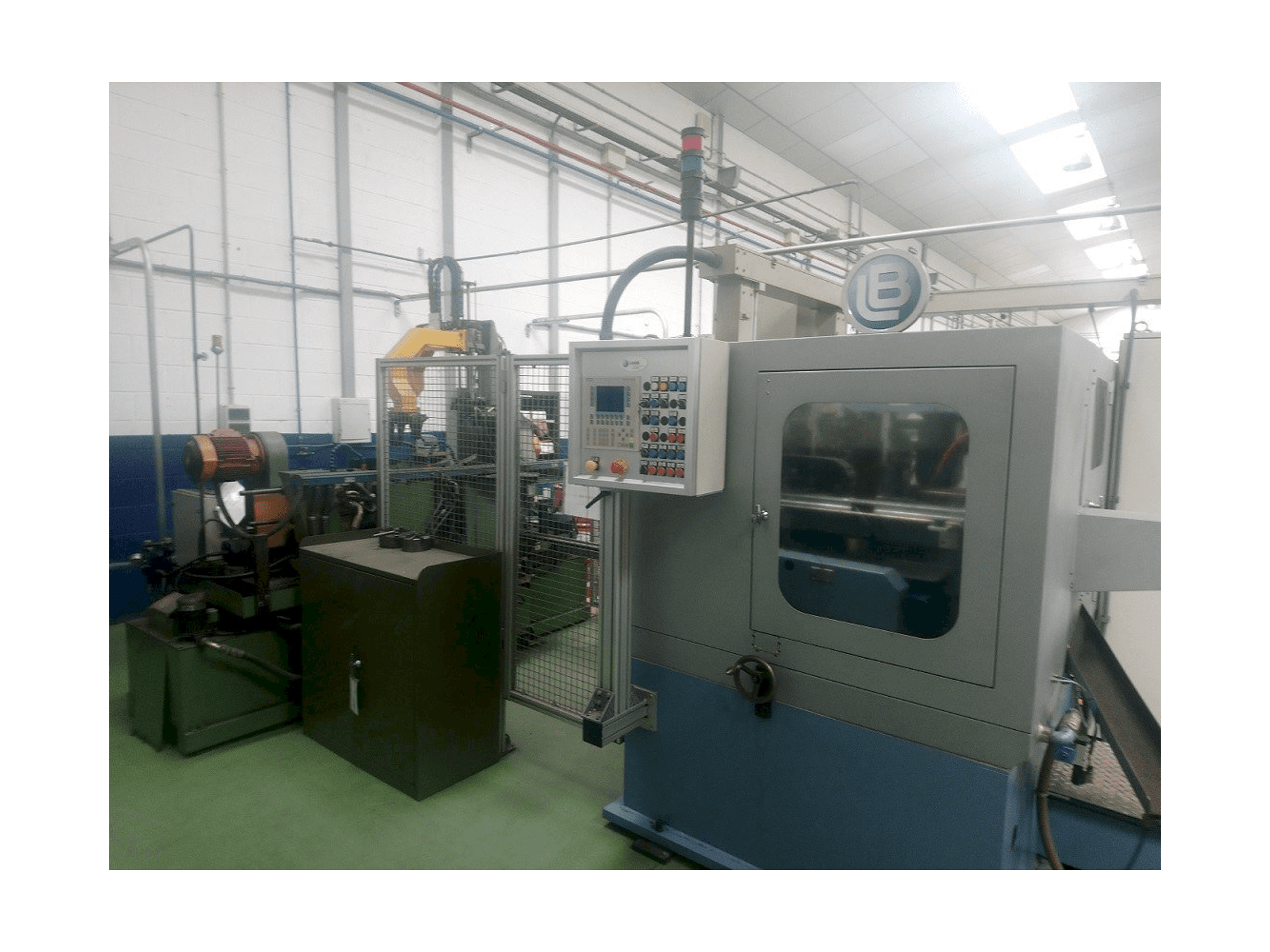 Vista frontale della macchina Lanbi Lanbi