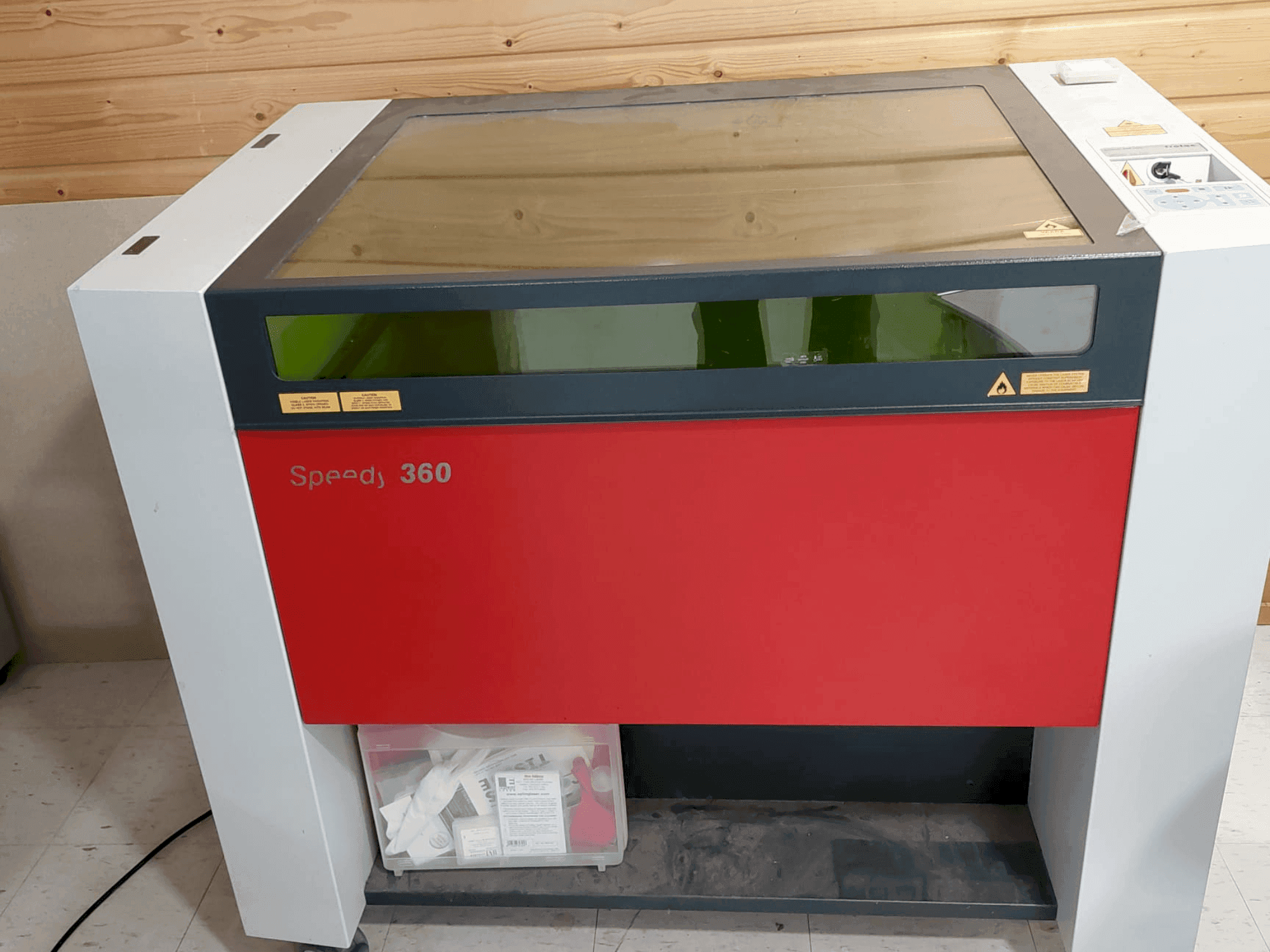 Vista frontale della macchina Trotec Speedy 360 flexx (2017)