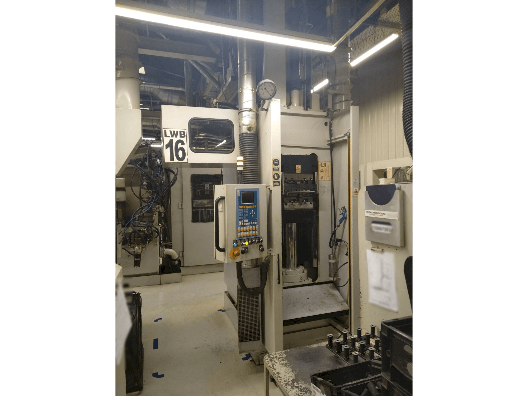 Vista frontale della macchina LWB STEINL VRE 1100/1000