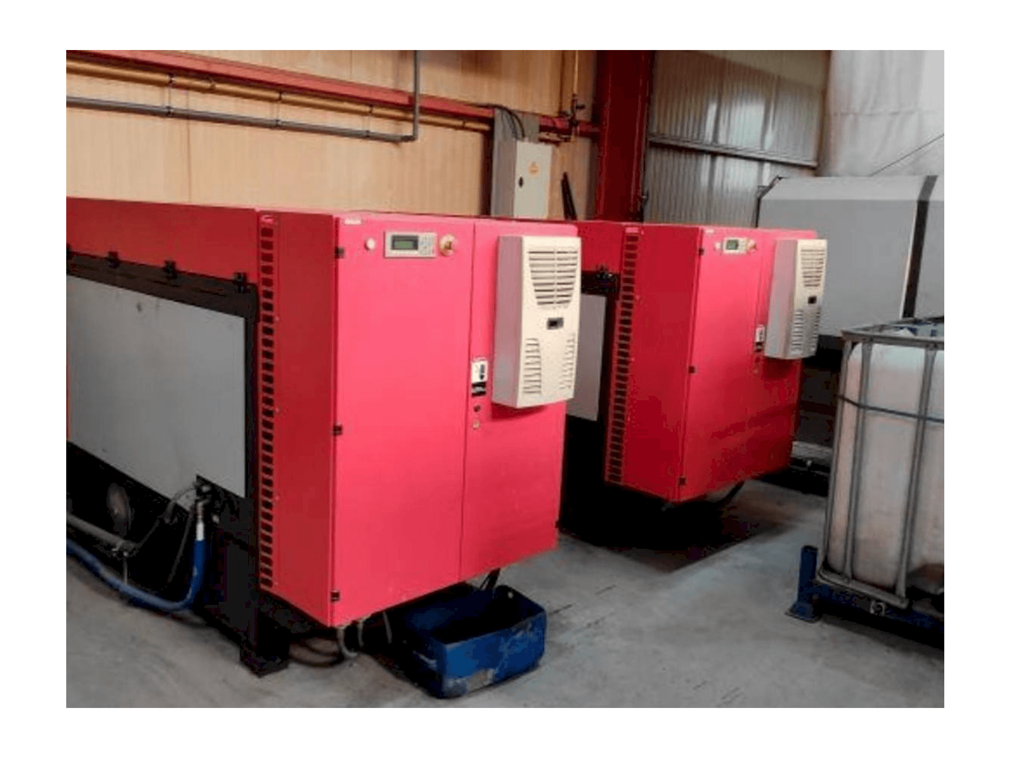 Vista frontale della macchina Bystronic ByJet Pro 3015 Expert ST