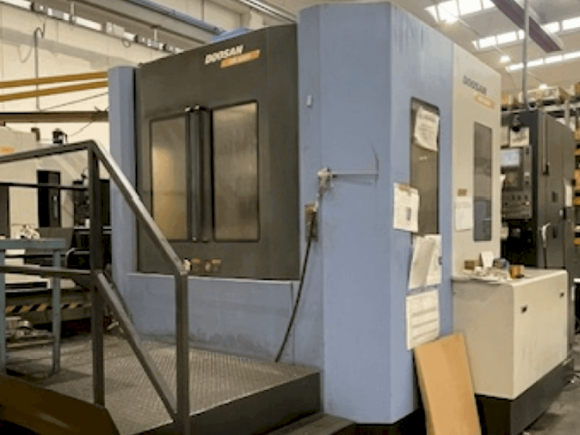 Vista frontale della macchina DOOSAN HM 6300 (2009)