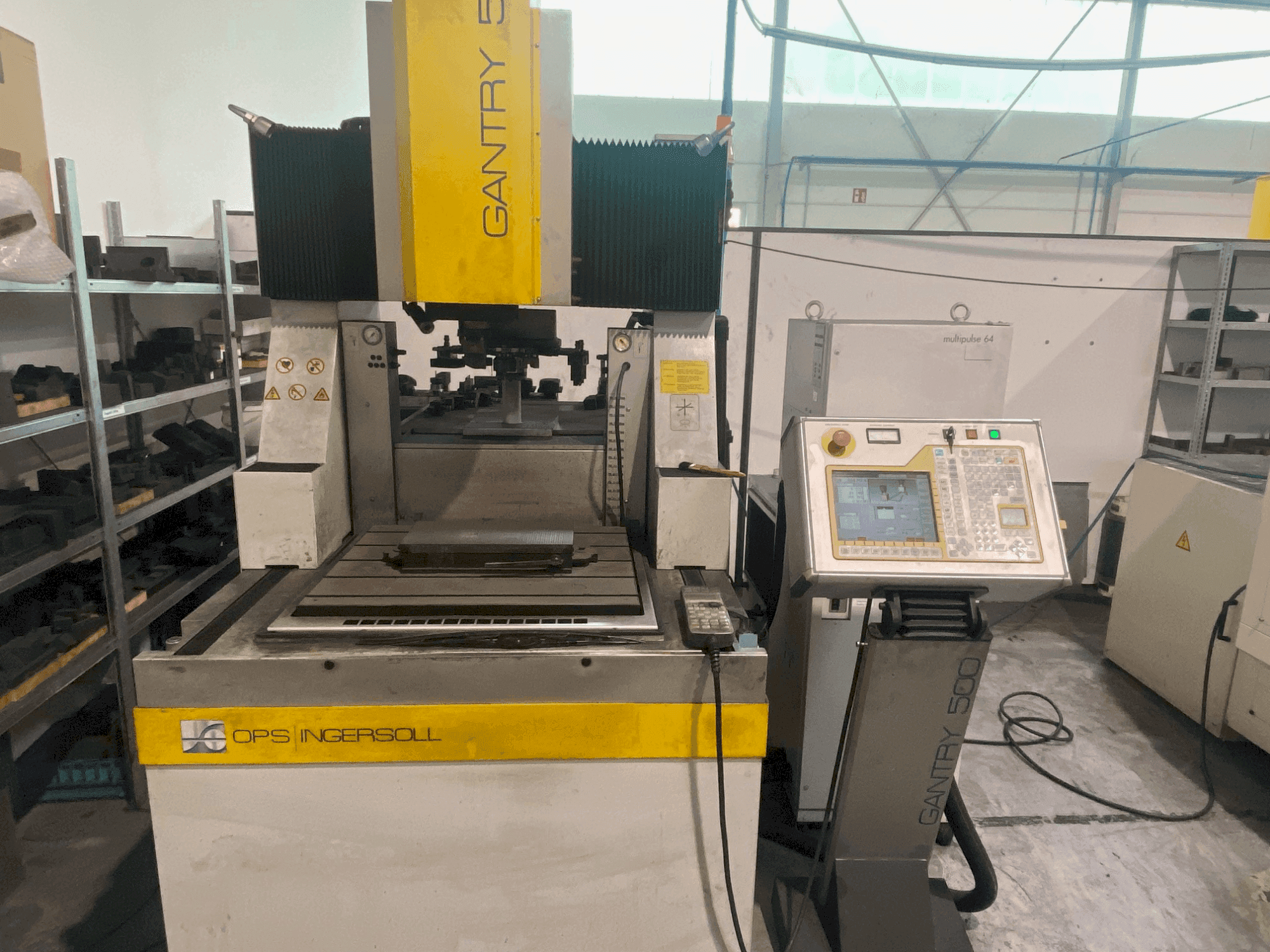 Vista frontale della macchina OPS INGERSOLL Gantry 500