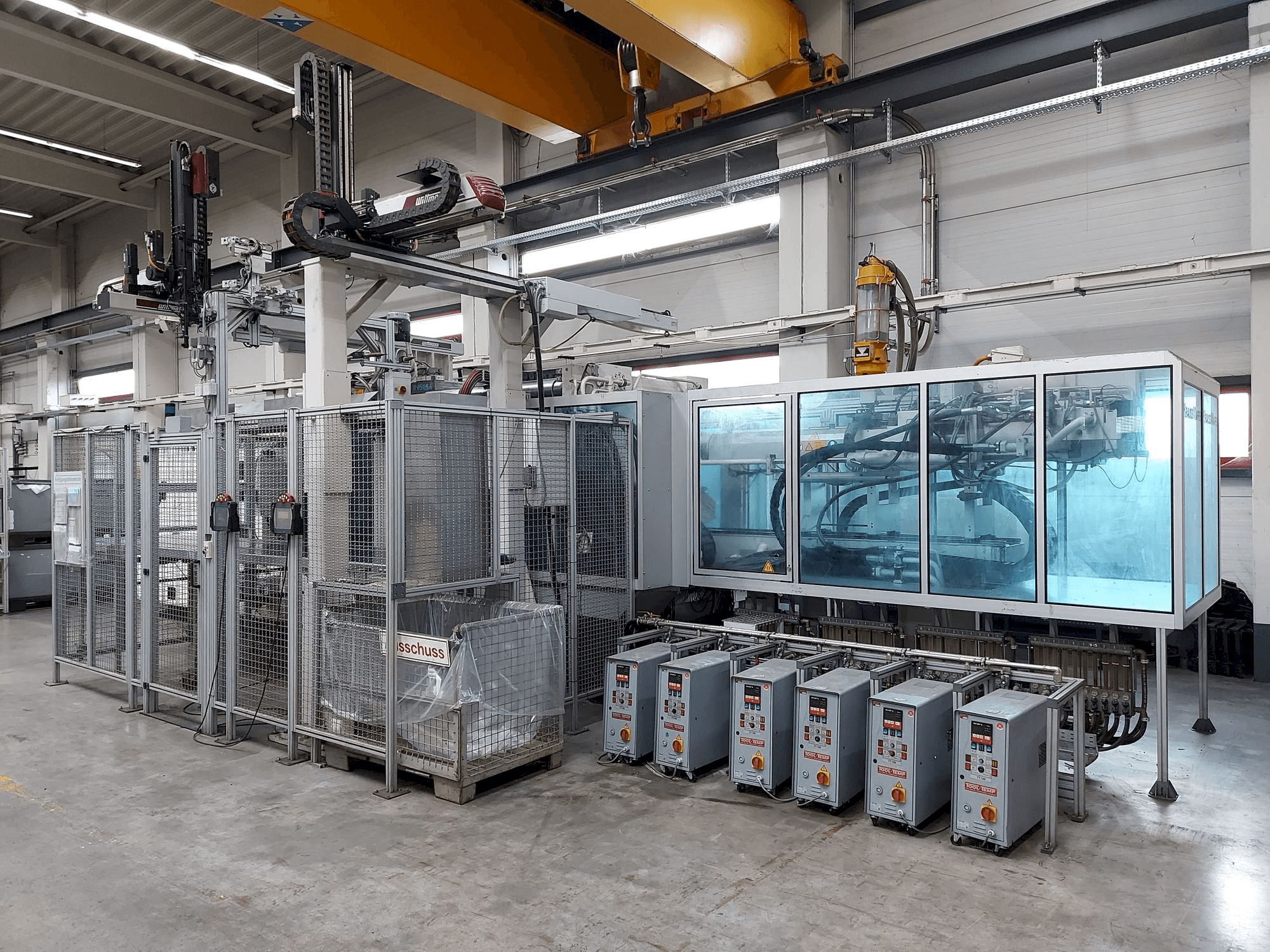 Vista frontale della macchina Krauss Maffei 650 Tandem