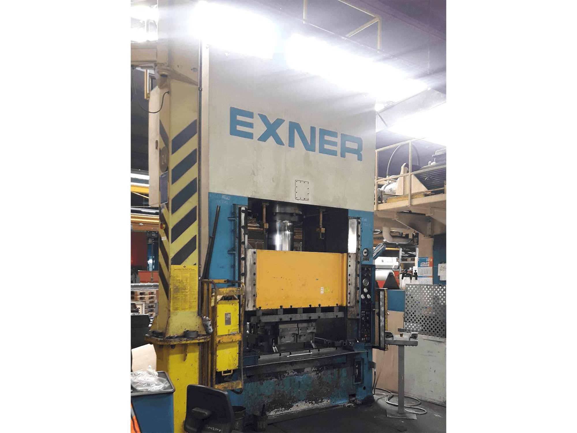 Vista frontale della macchina EXNER EX SB ZR 300/100