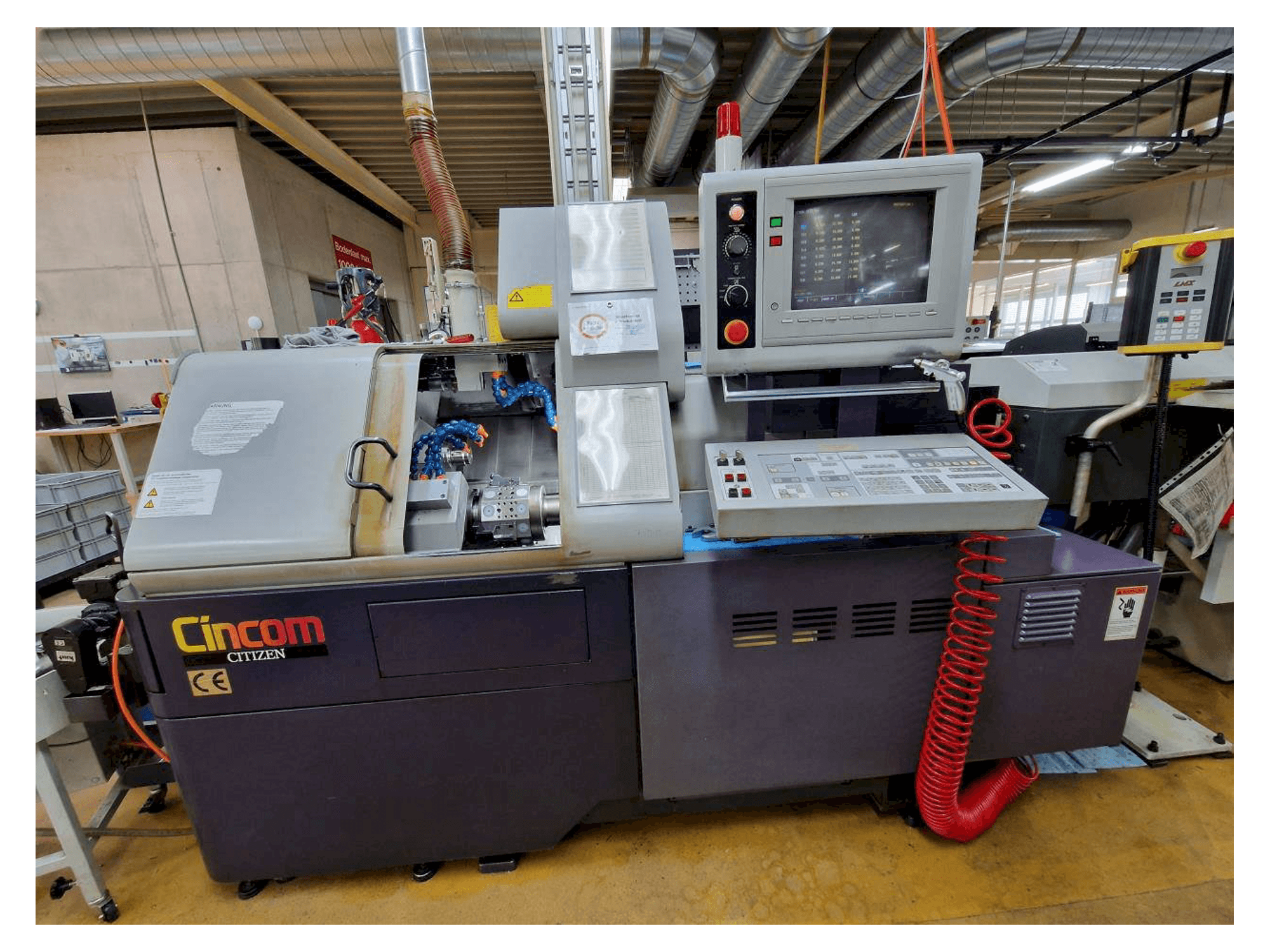 Vista frontale della macchina Citizen M20