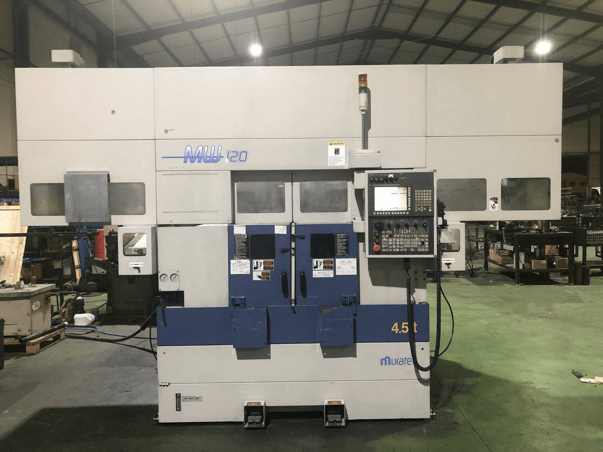 Vista frontale della macchina Muratec MW 120 GT