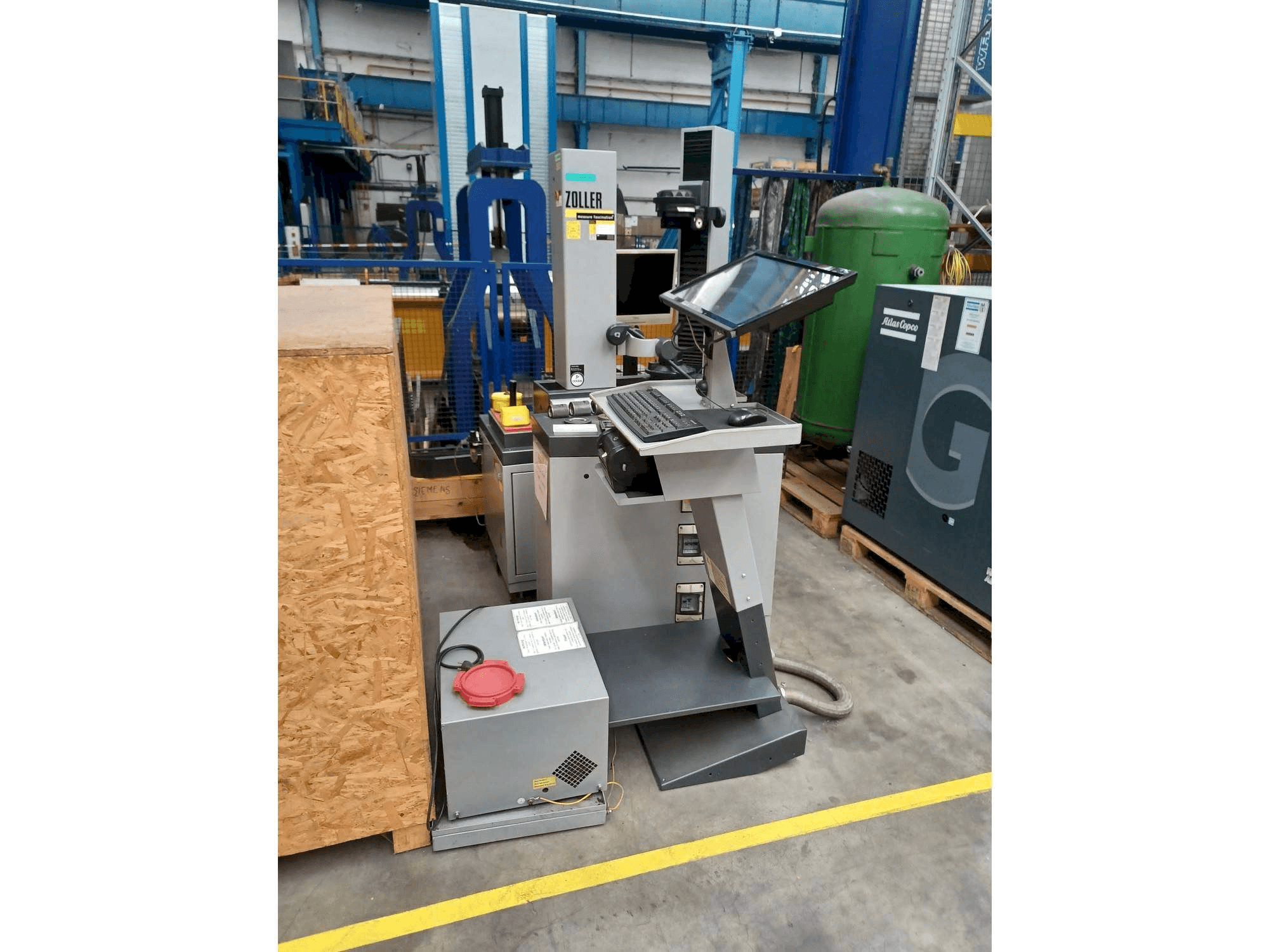 Vista frontale della macchina Zoller R460C3-00137