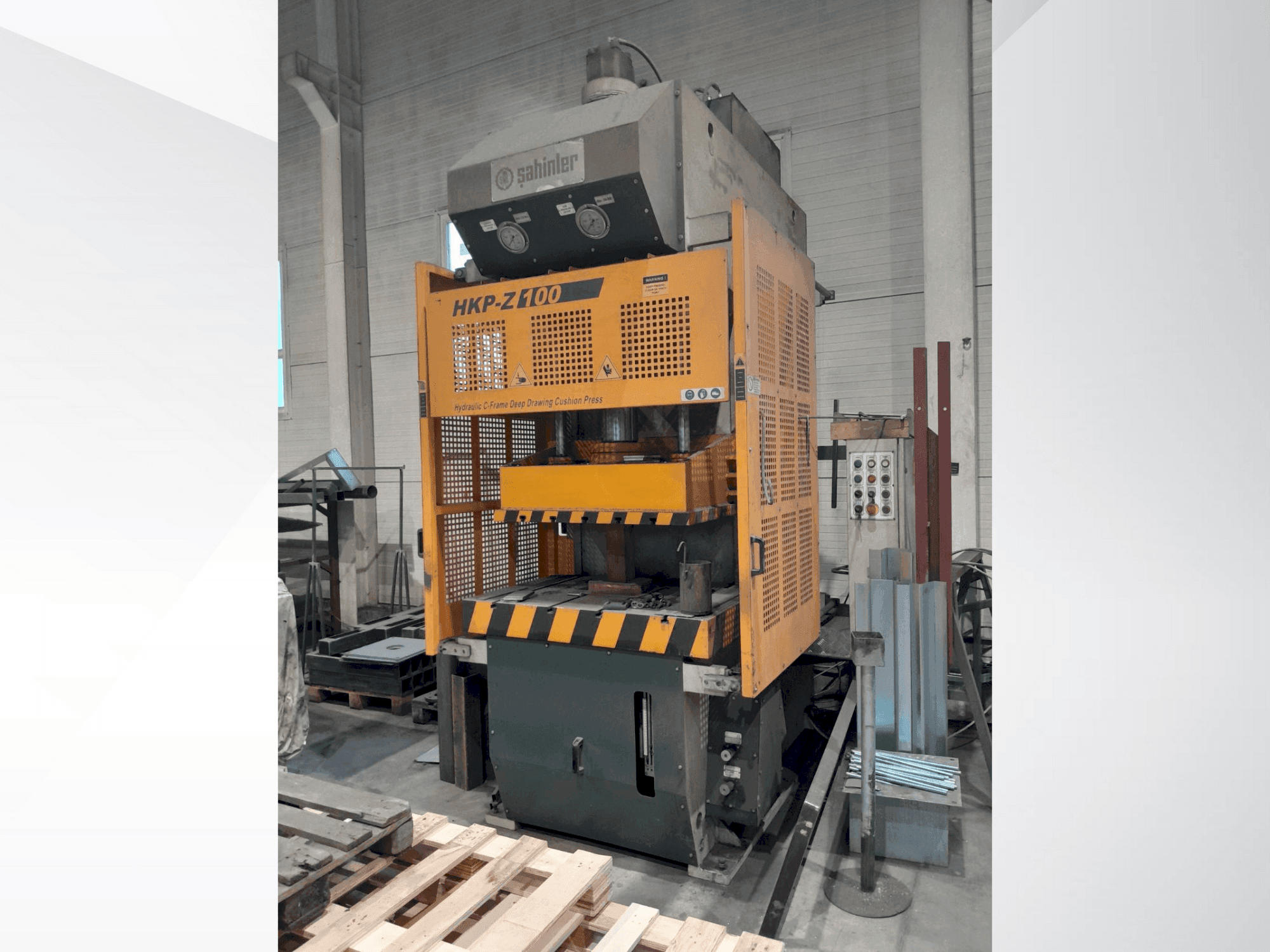 Vista frontale della macchina Sahinler HKP-Z 100